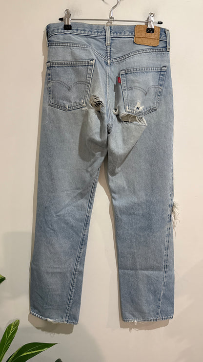 Vintage Levi's 501 Vintage Light Wash Button Fly Jeans Size W30 L34