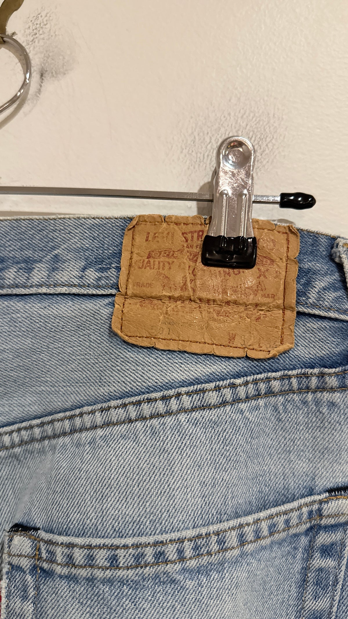 Vintage Levi's 501 Vintage Light Wash Button Fly Jeans Size W30 L34