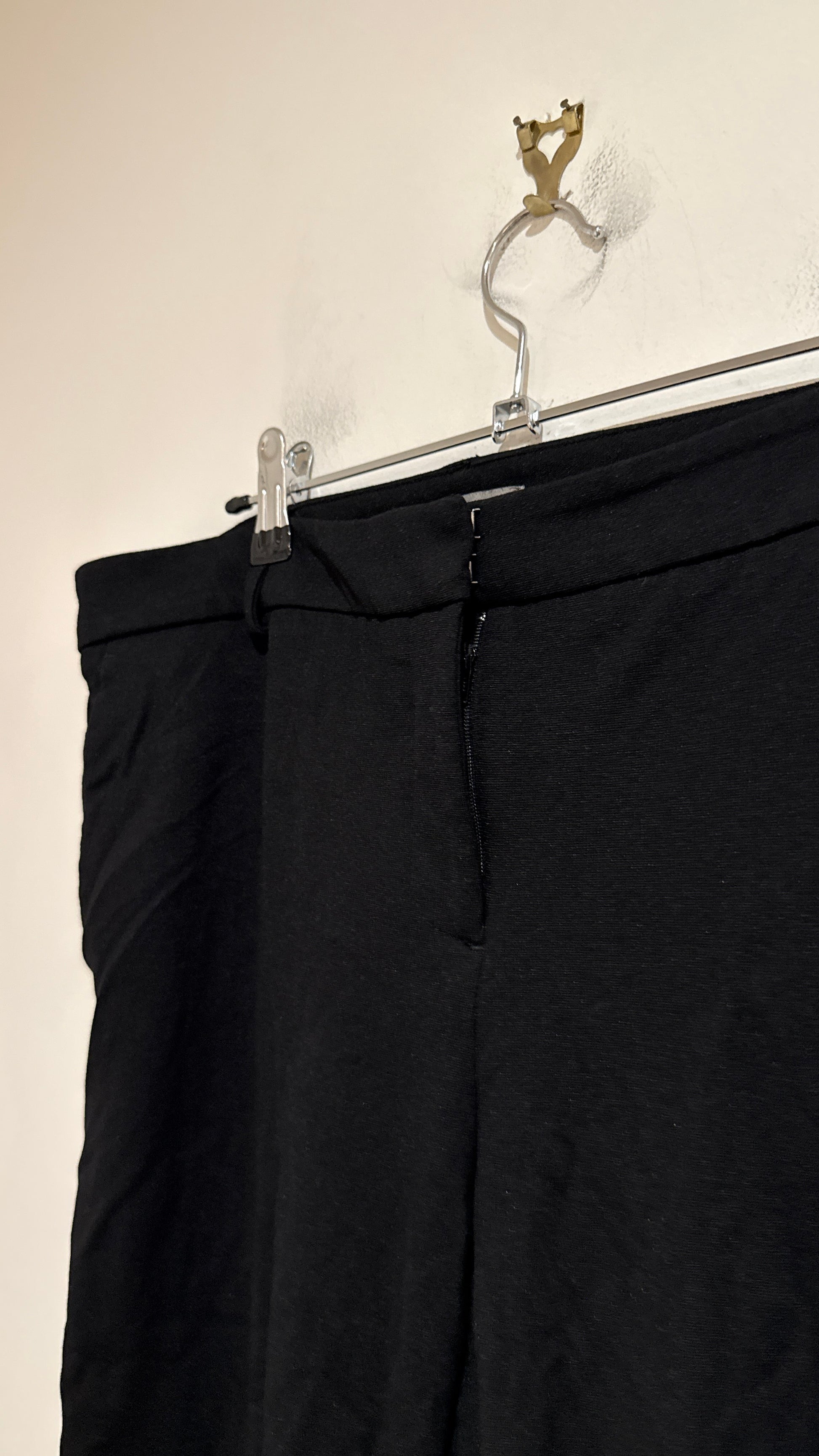 Jacqui E Size 14-16 Black Bootcut Pull On Pants