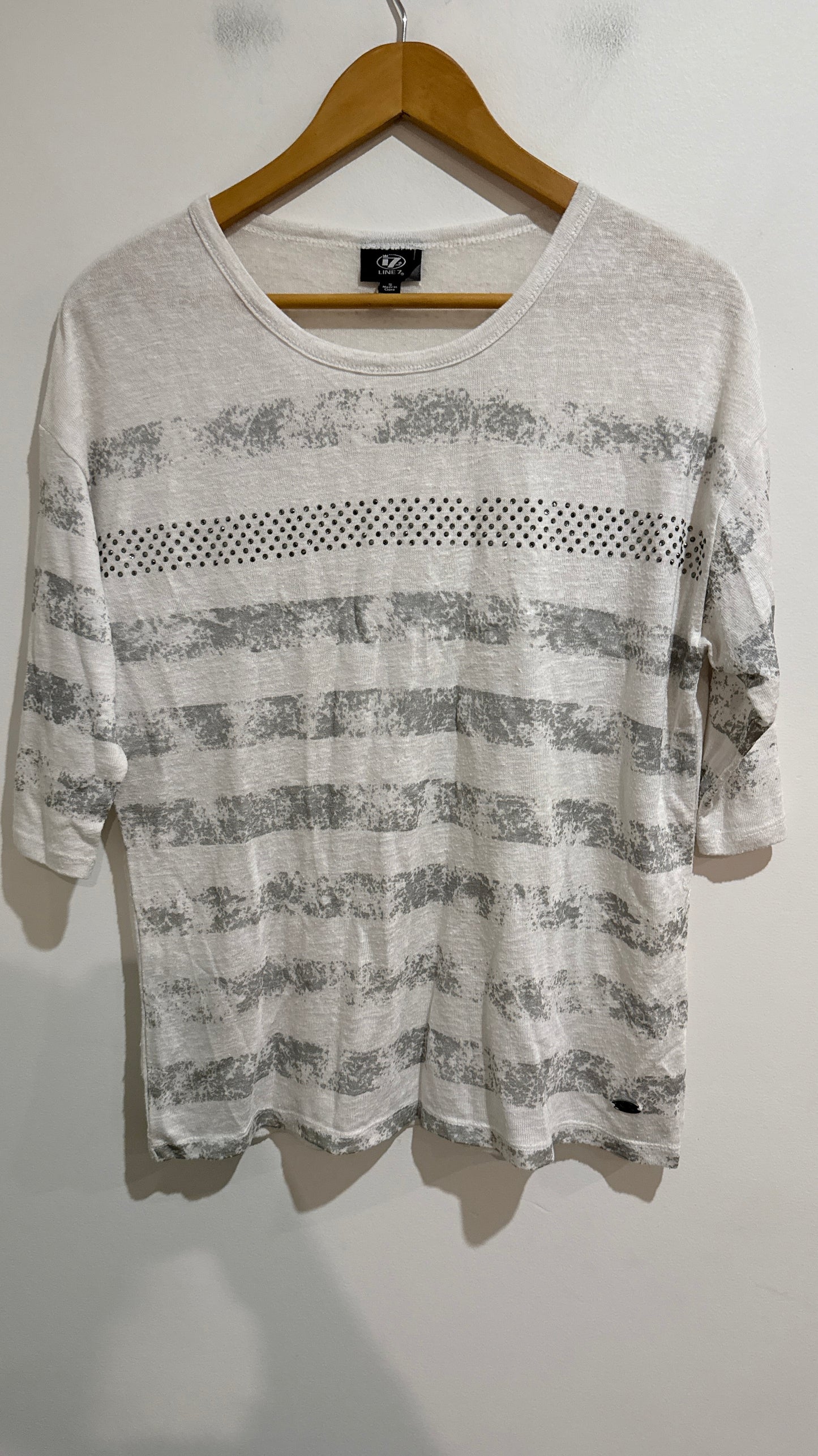 Line 7 Grey And Cream Stripe Print Knit Top Size S