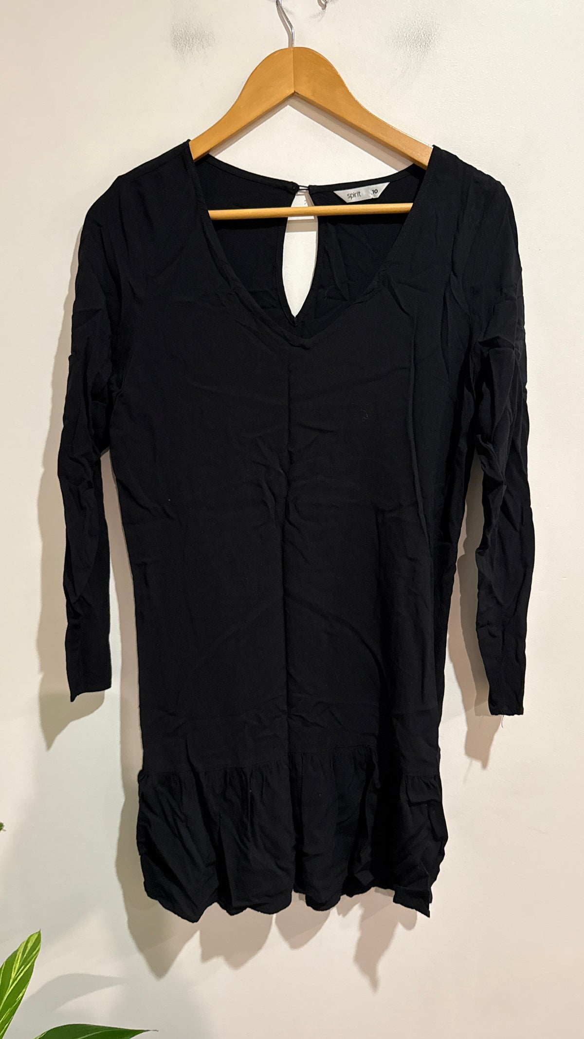 Spirit Black Long Sleeve Keyhole Frill Hem Dress Size 10