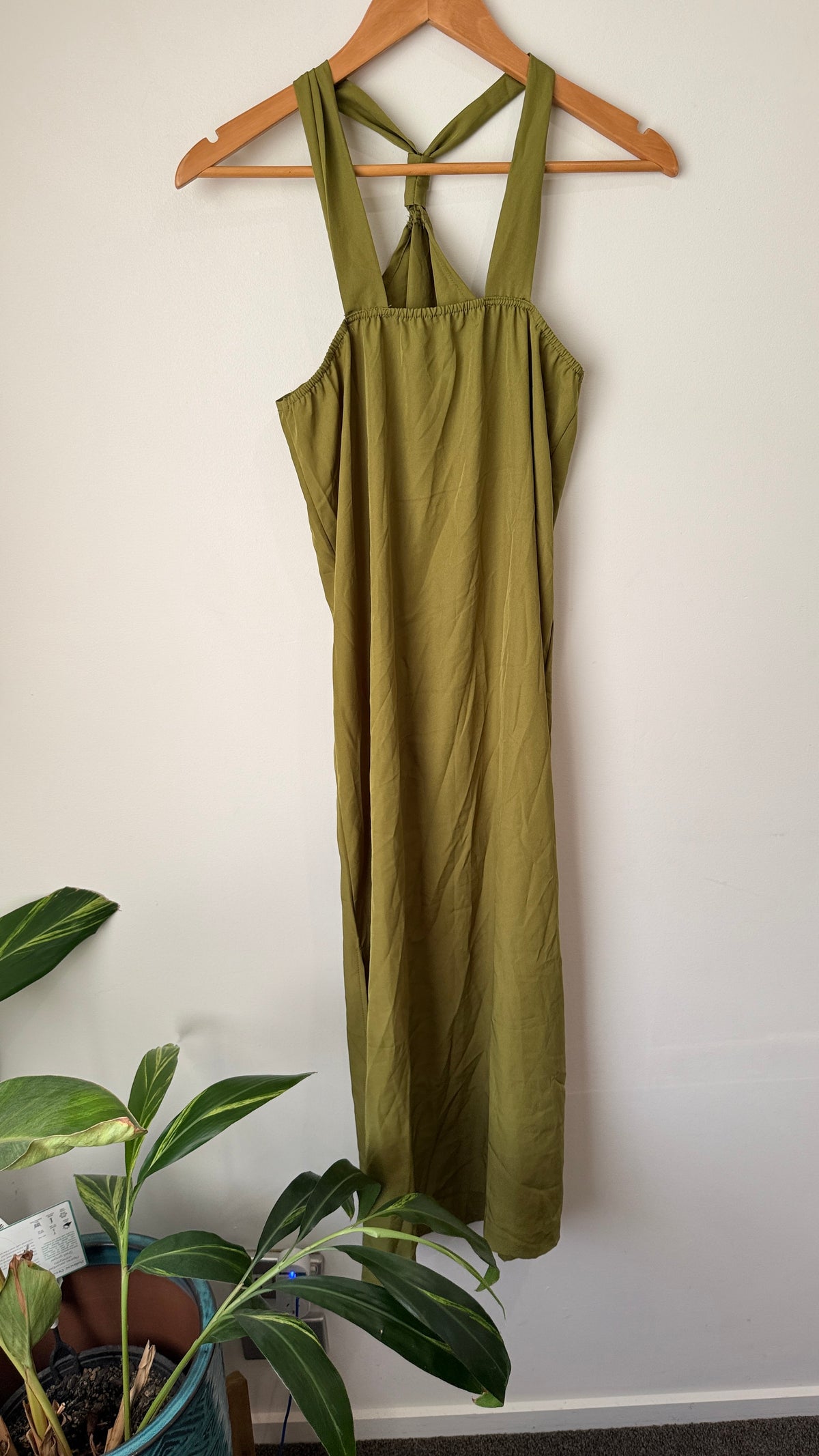 Brand Unknown Size S Olive Halter Dress