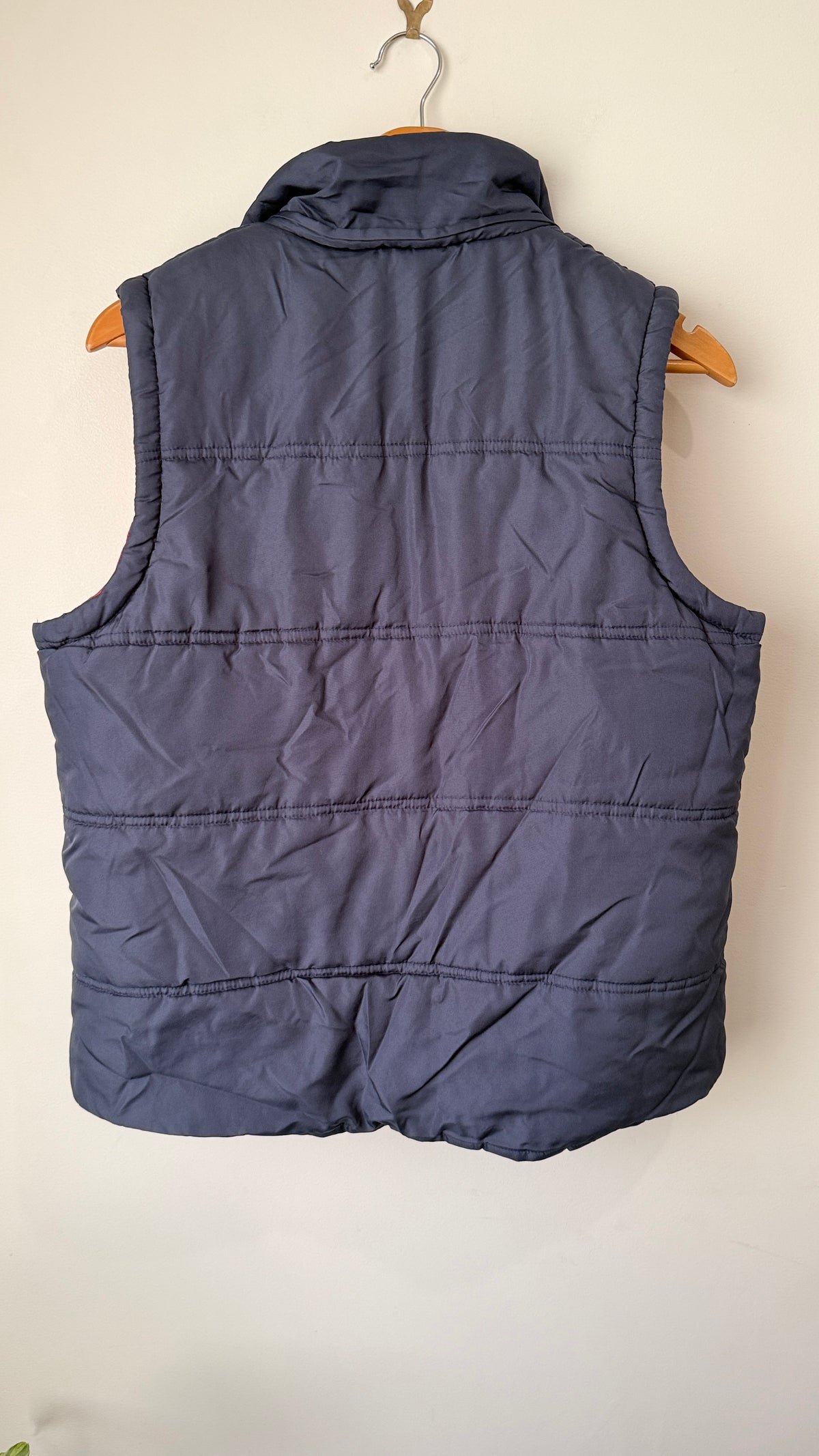 Brand Unknown Size U/Arm to U/Arm 55cm Navy Puffer Vest