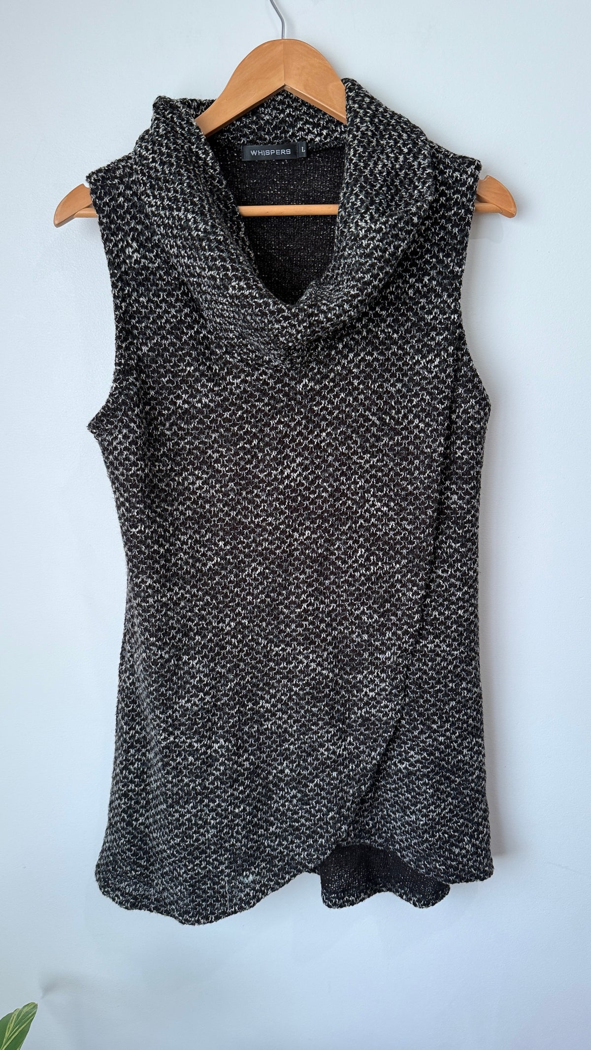 Whispers Size L Cowl Neck Sleeveless Knit Top