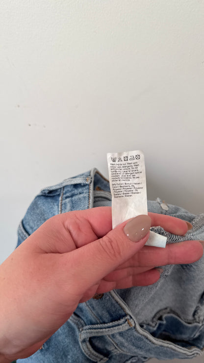 River Island Size UK 8R Distressed Skinny Jeans