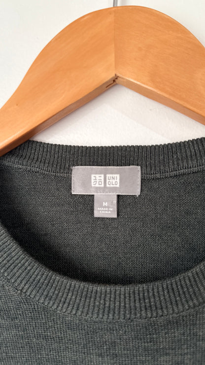 Uniqlo Size M Pure Wool Crew Neck Sweater