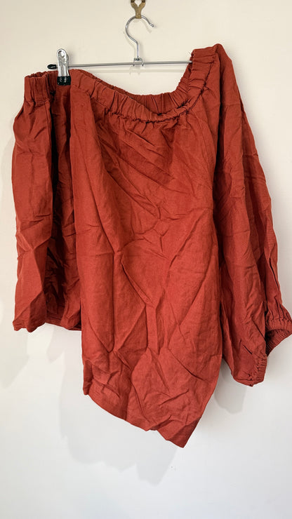 Decjuba Size L Off Shoulder Linen Blend Top