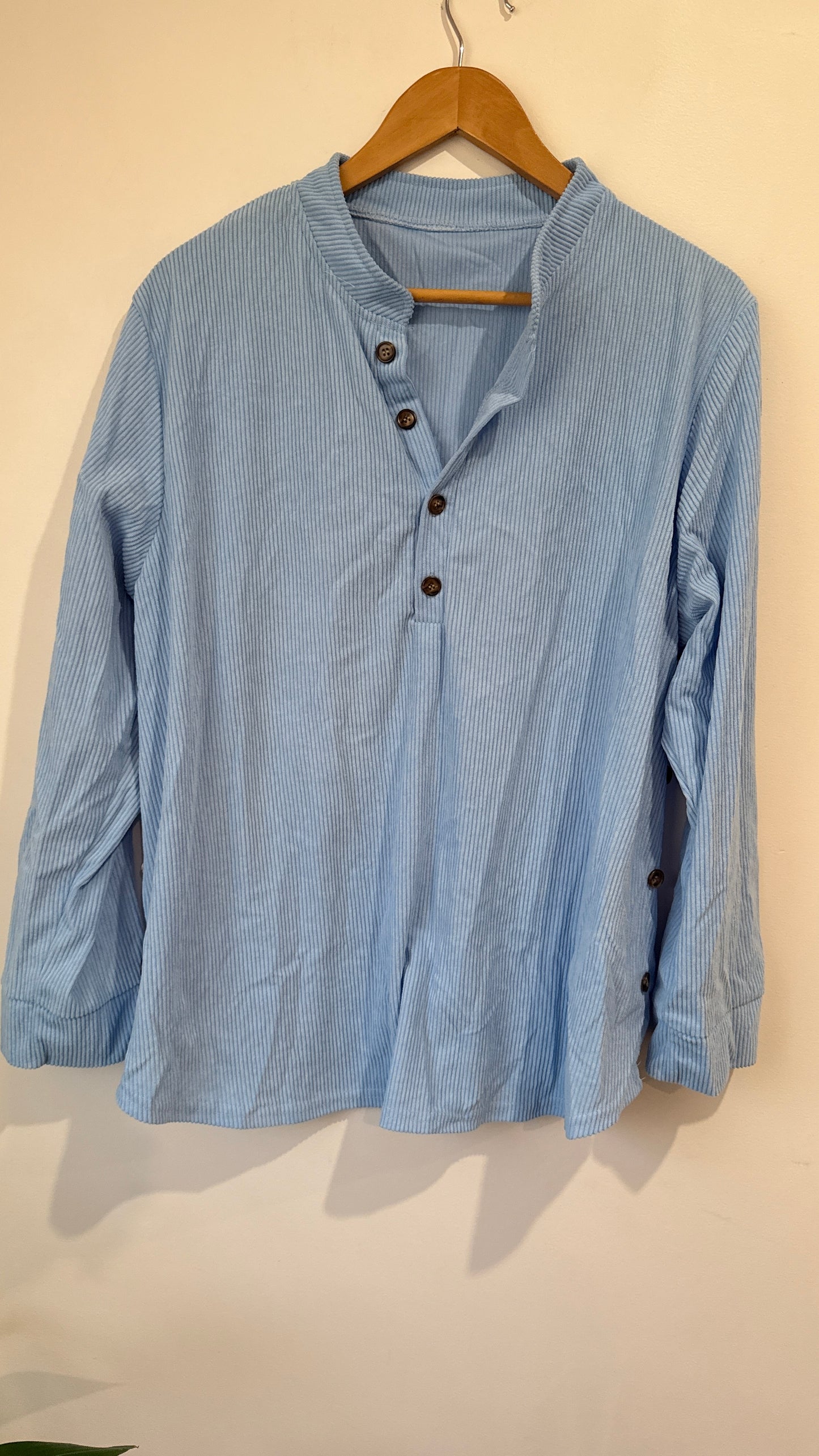 Brand Unknown Size 2XL | U/Arm to U/Arm 63cm Pinstripe Henley Top