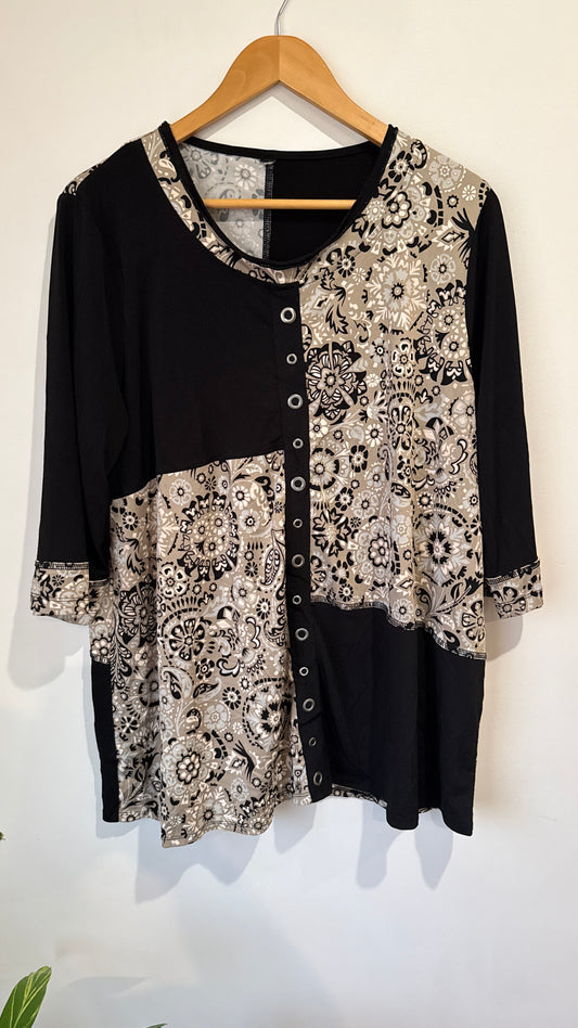 Brand Unknown Size U/Arm to U/Arm 61cm Mandala Print Colorblock Top
