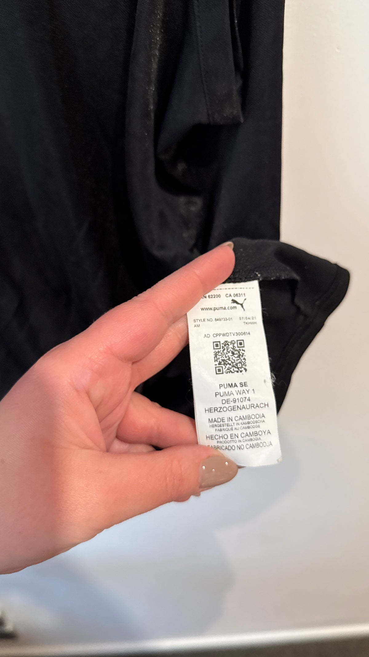Puma Size XL Long Sleeve Top
