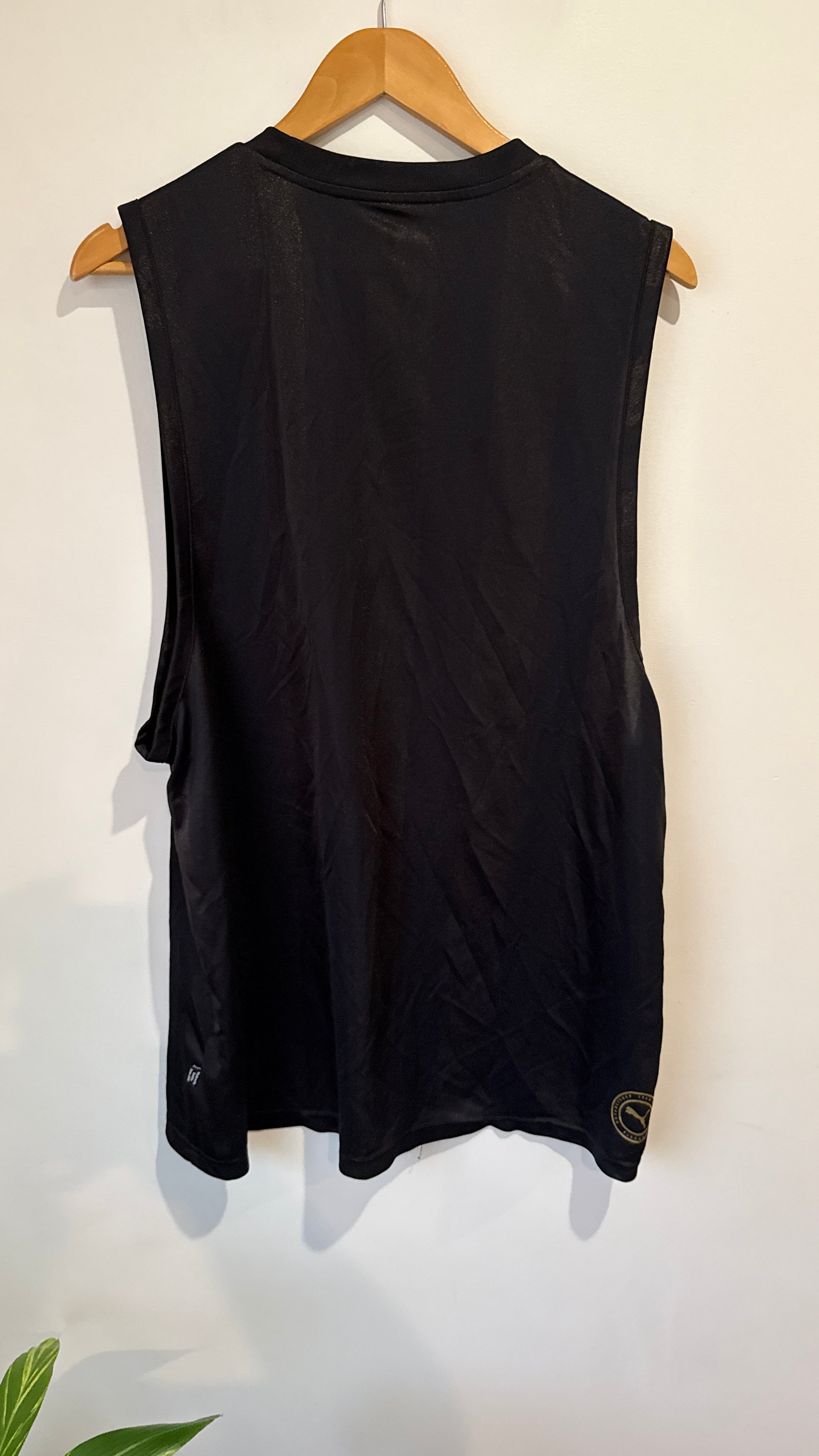 Puma Size XL Long Sleeve Top