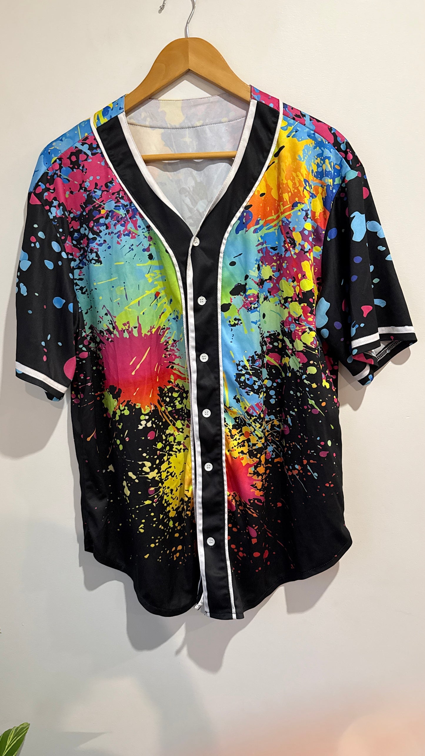 Brand Unknown Size U/Arm to U/Arm 62cm Baseball Jersey