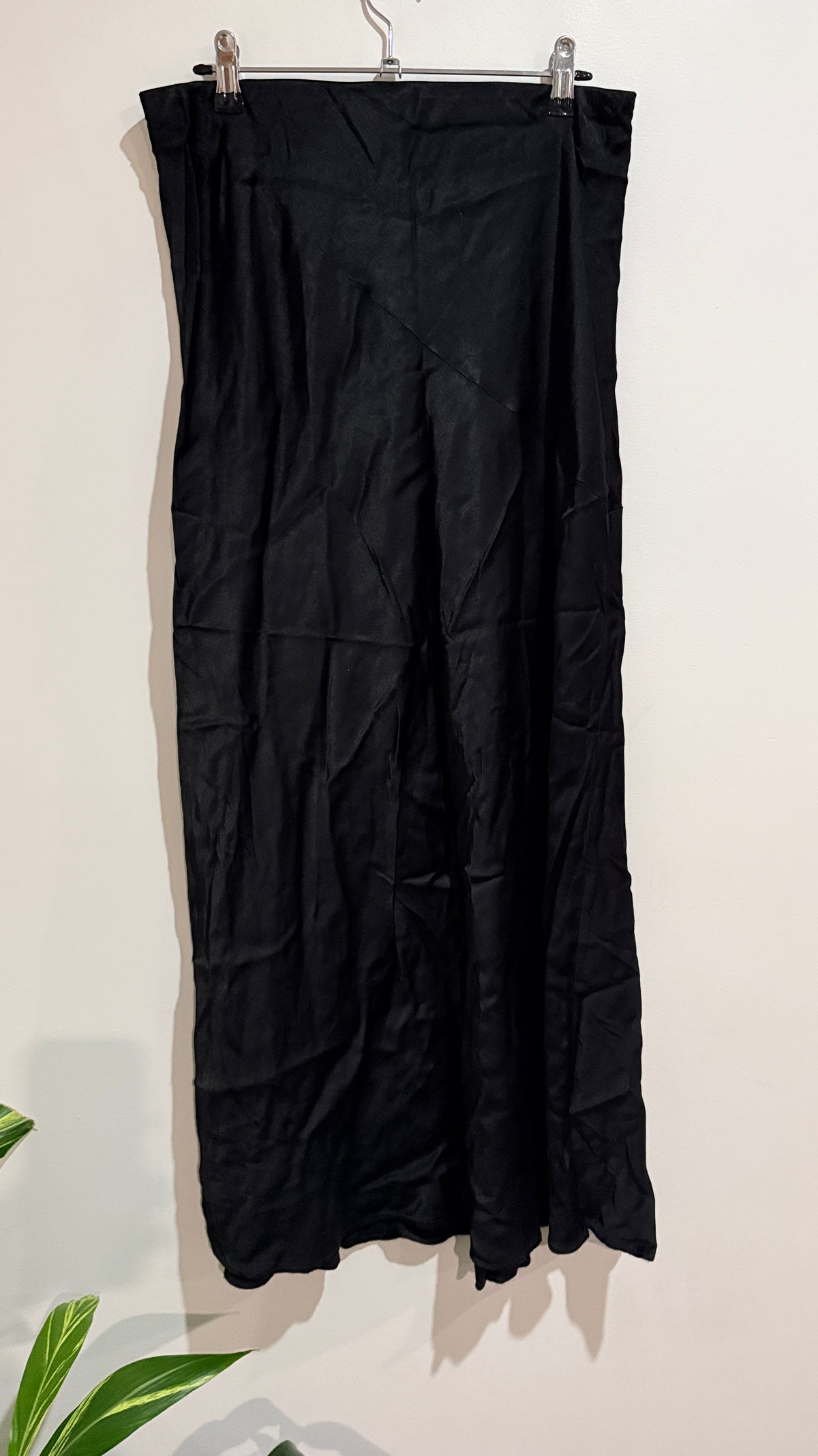 Glassons Size 14 Black Satin Maxi Skirt