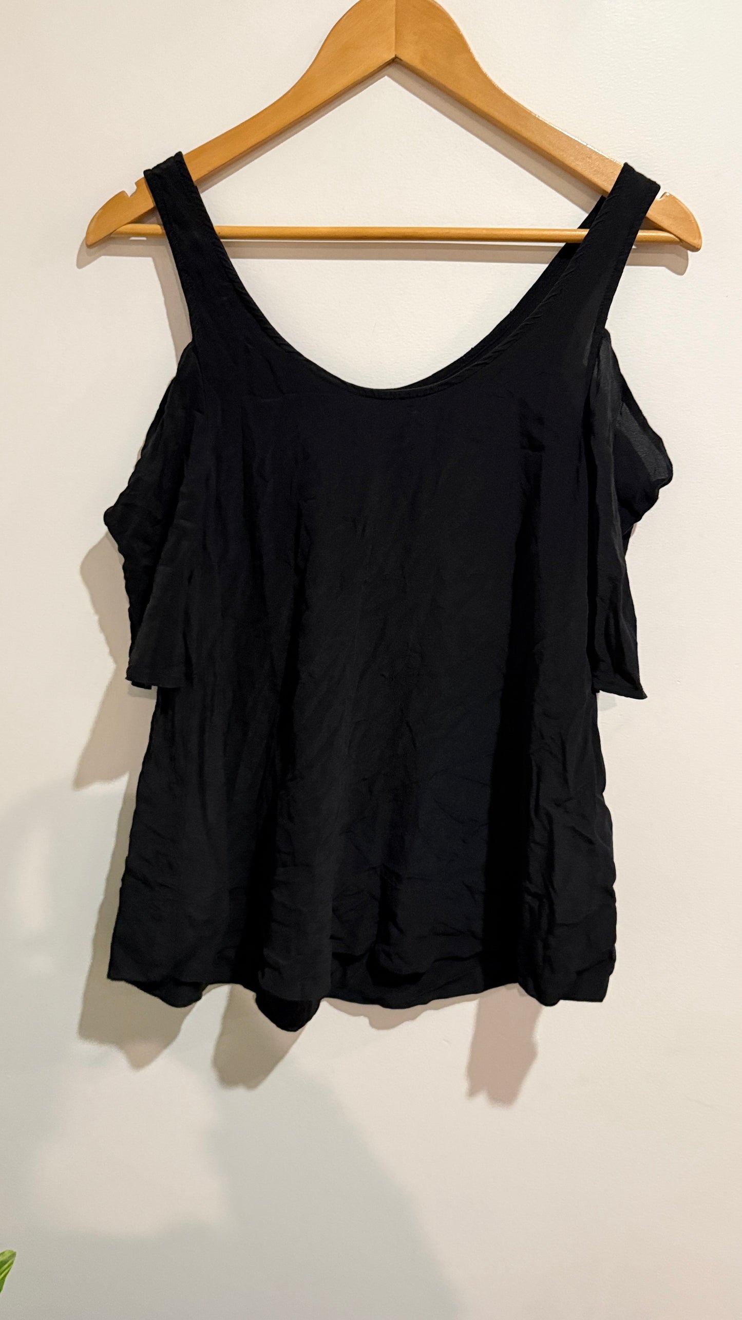 Moochi Size U/Arm to U/Arm 46cm Silk Cold Shoulder Top