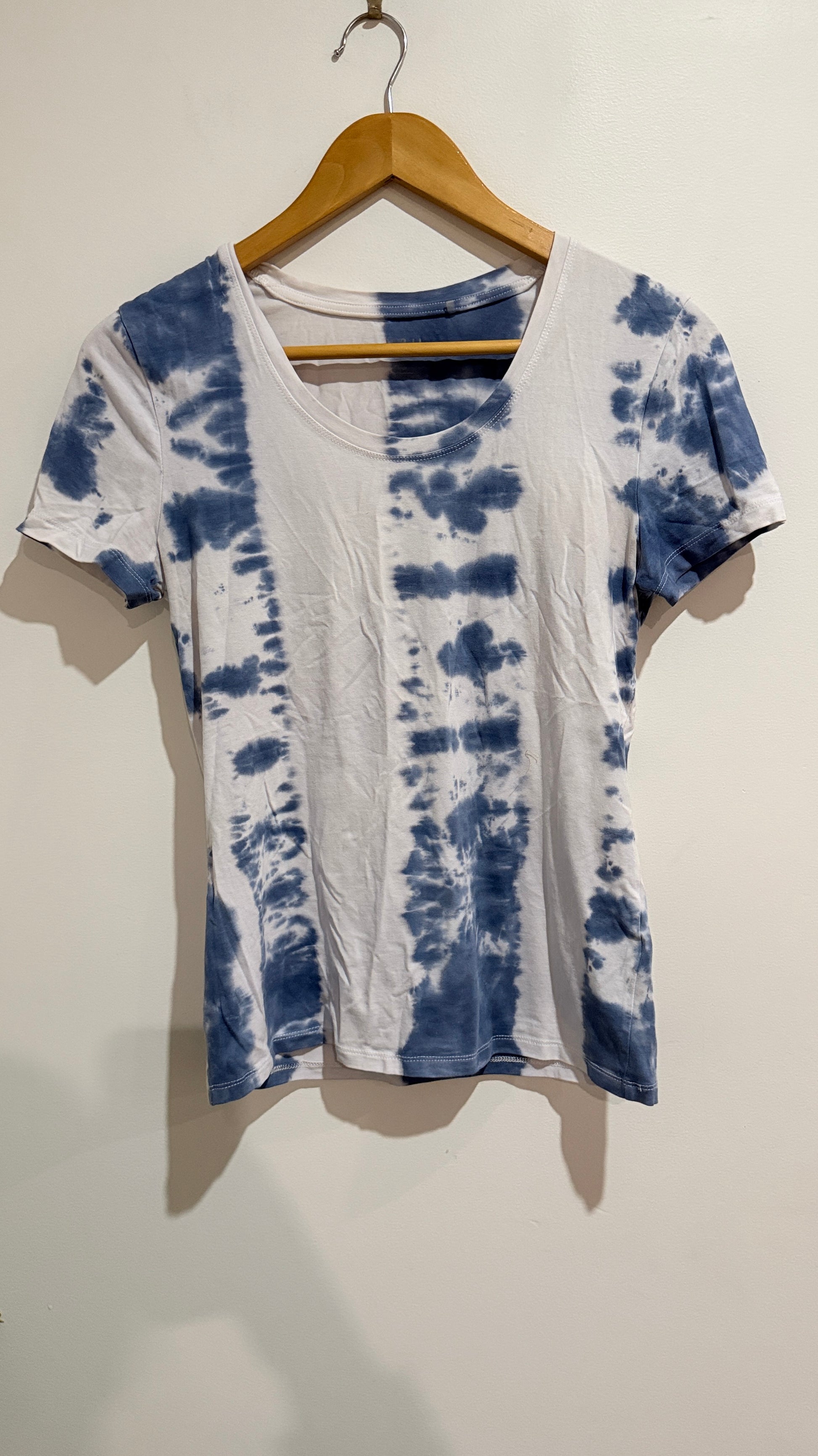 H&H Size S Tie Dye T Shirt