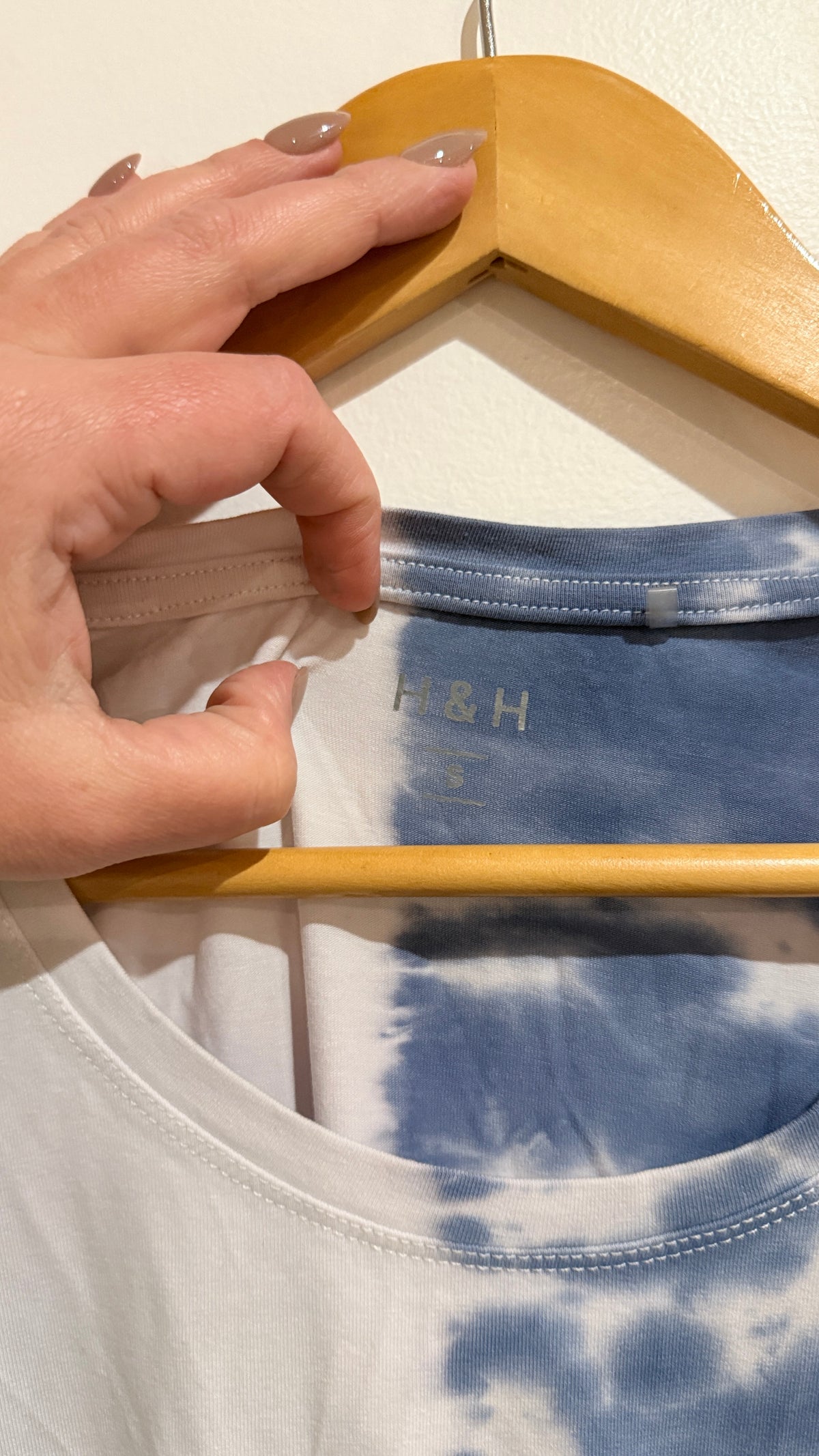 H&H Size S Tie Dye T Shirt