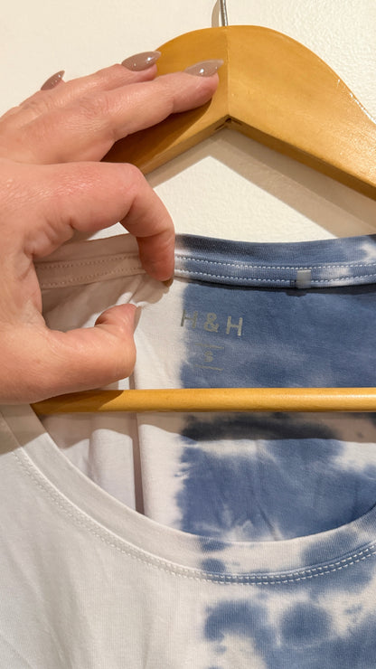 H&H Size S Tie Dye T Shirt