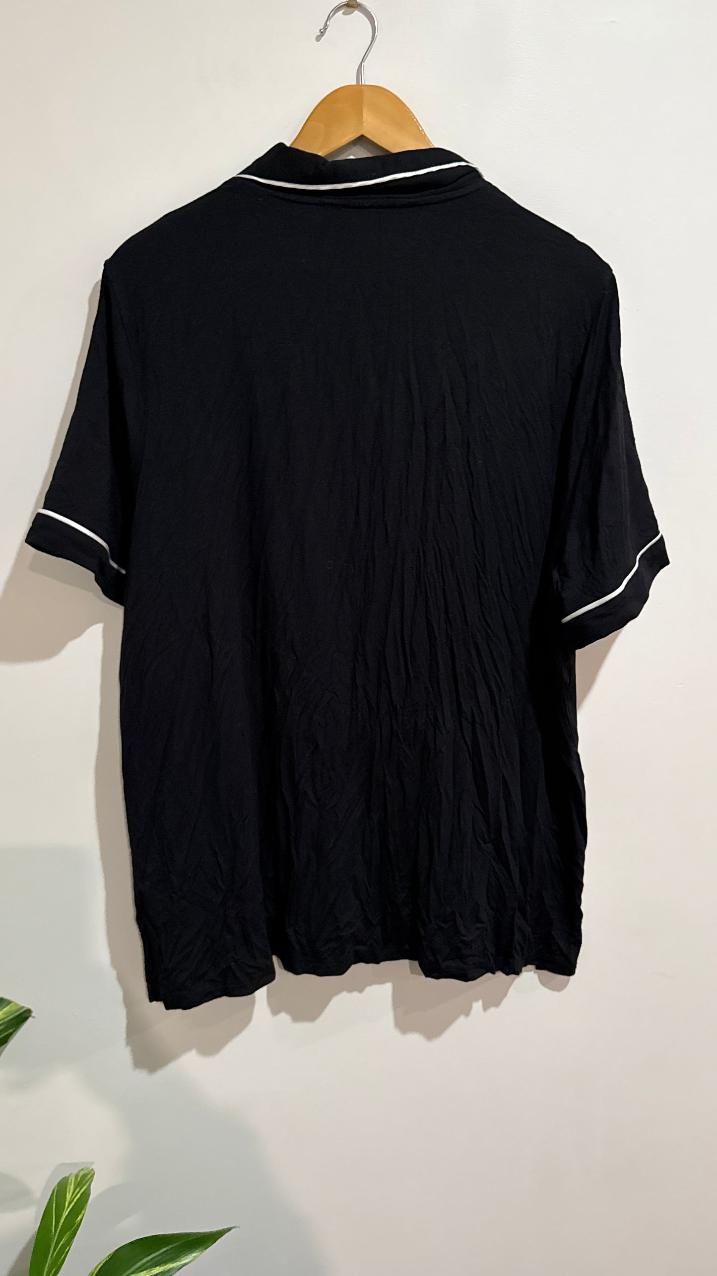 Taking Shape Sleep Black Piped Pyjama Top - Size 18