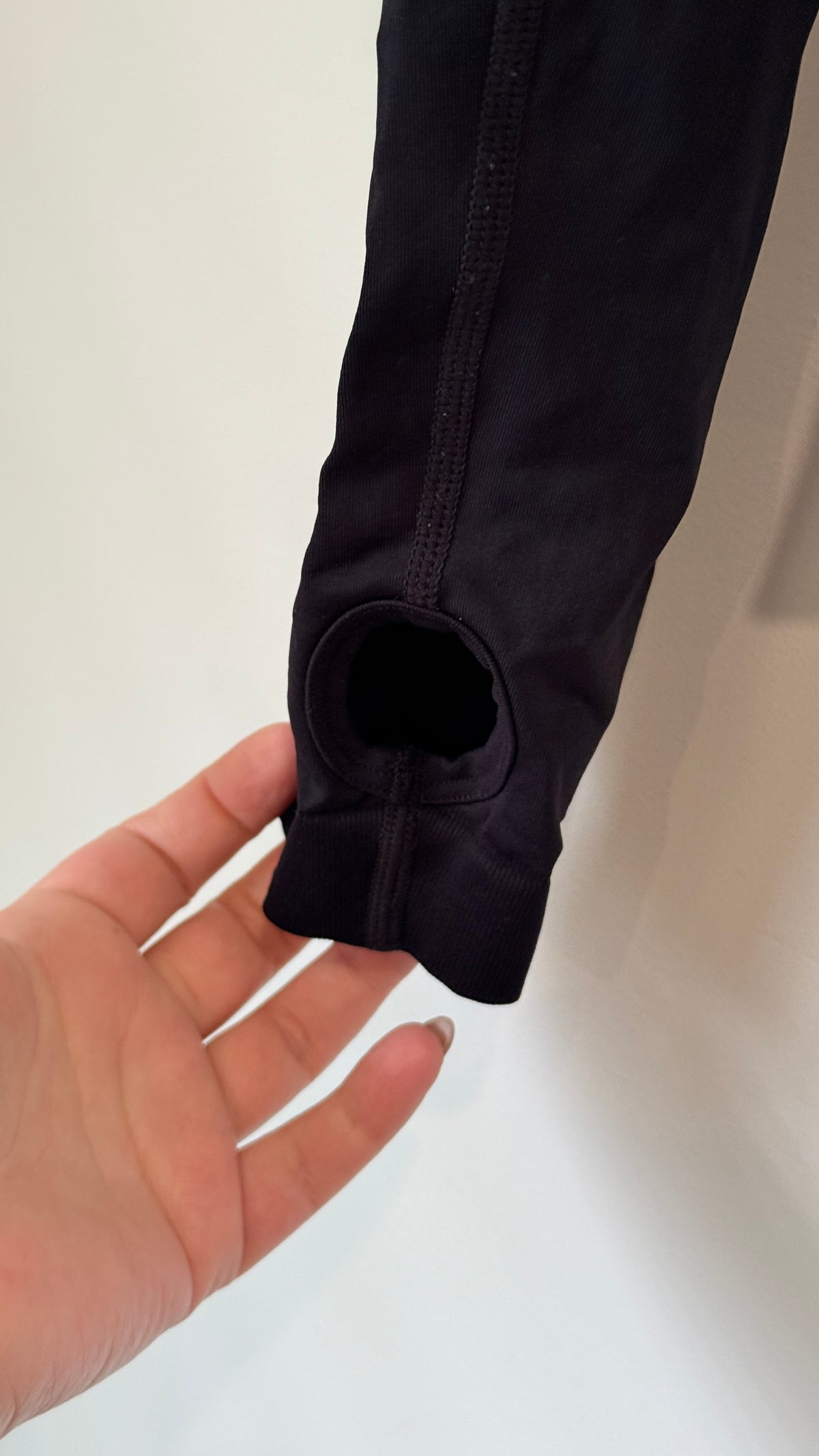 Echt Arise League Black Zip Crop Long Sleeve - Size L (but smaller fit)