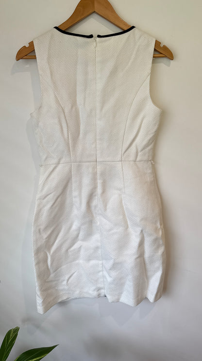 Portmans White Textured Navy Trim Shift Dress - Size 10