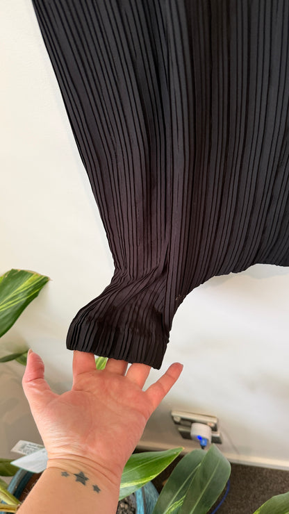 Black Pleated Extreme Drop Crotch Wide Leg Pants - 66cm waist unstretched