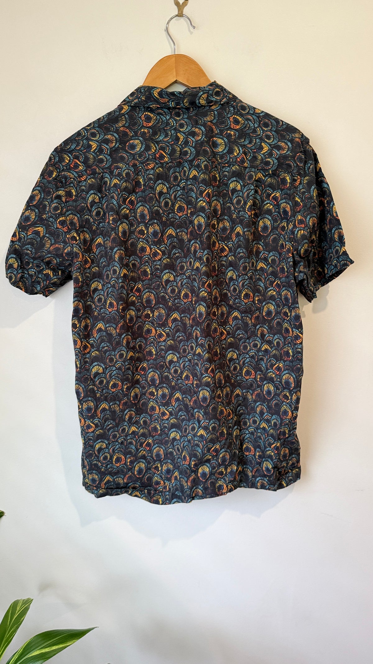 Gasoline Dark Paisley Print Short Sleeve Shirt - Size L
