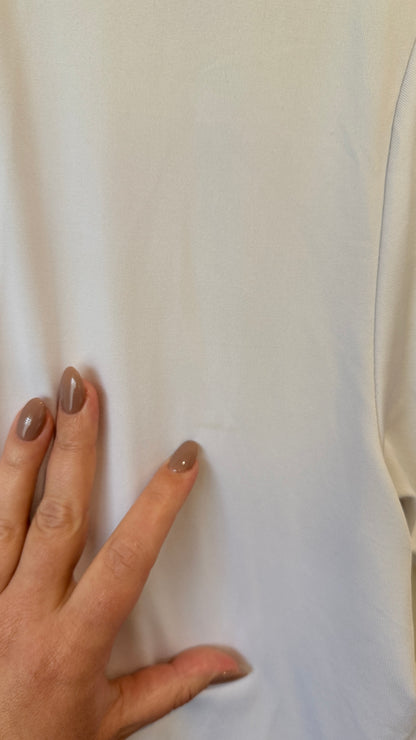 Descente Size M White Athletic T-Shirt