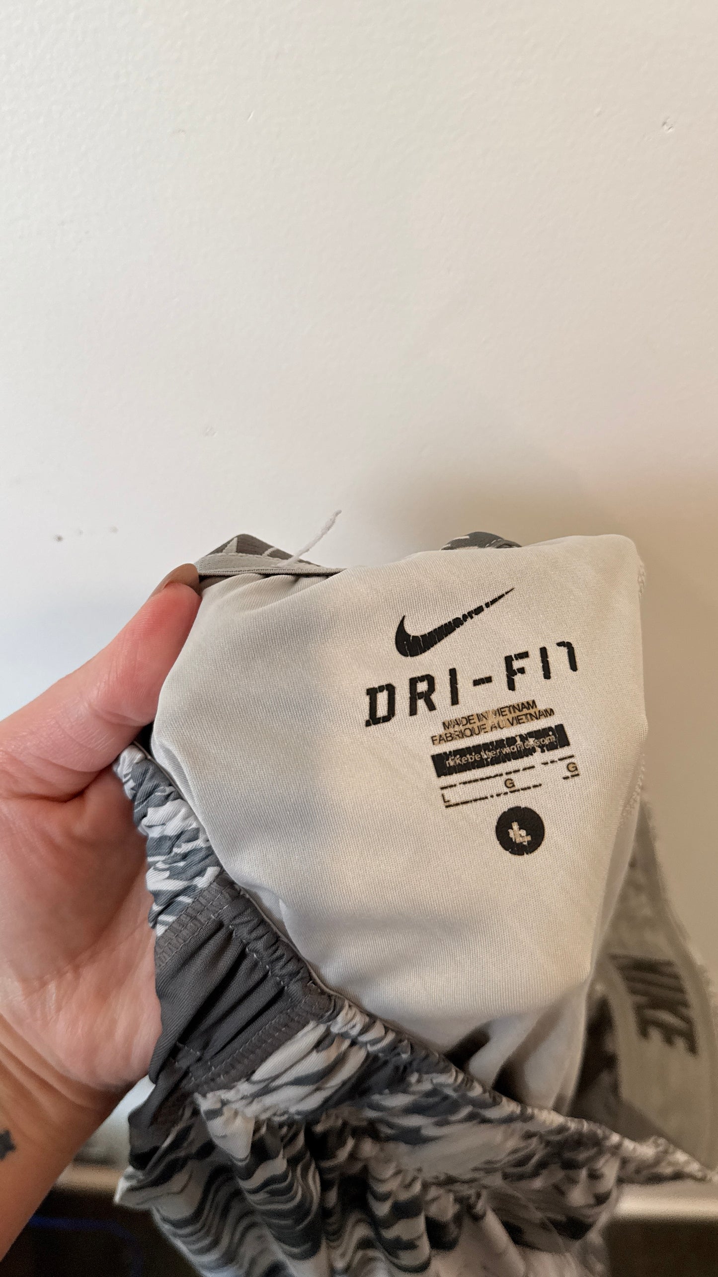 Nike Dri-Fit Grey Camo Print Shorts - Size L