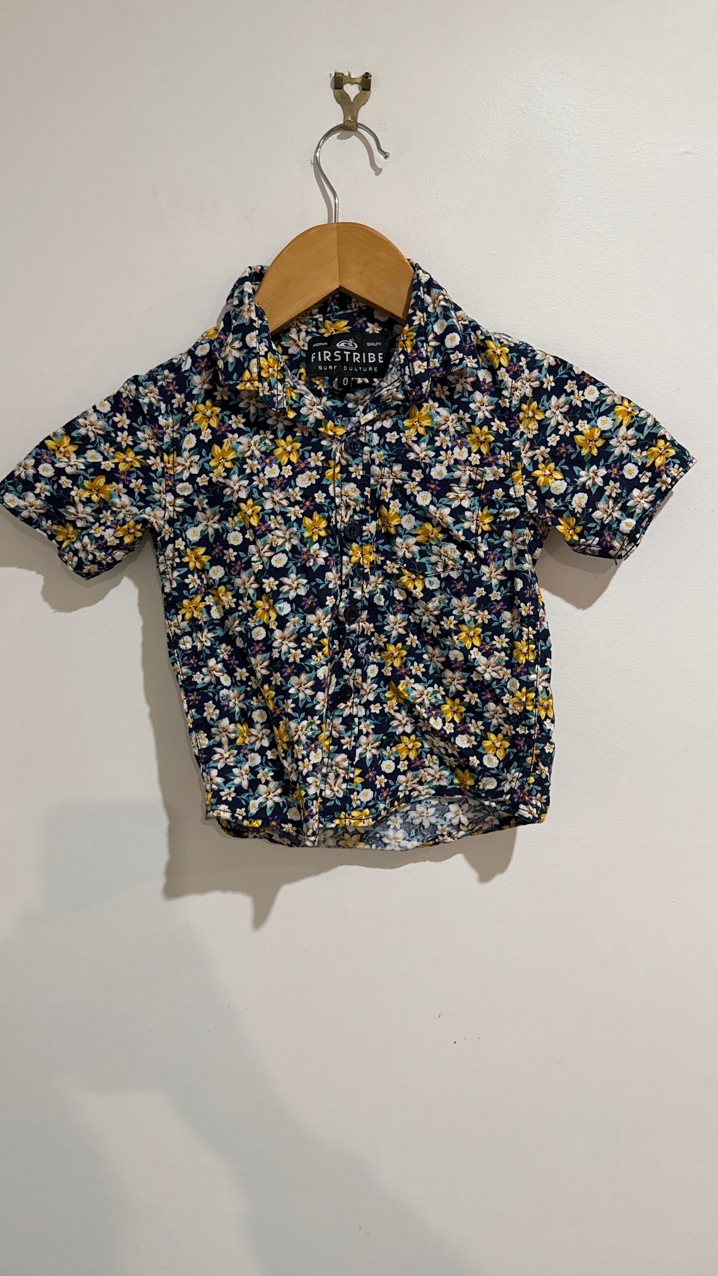 Firstribe Navy Floral Short Sleeve Shirt - Size 0