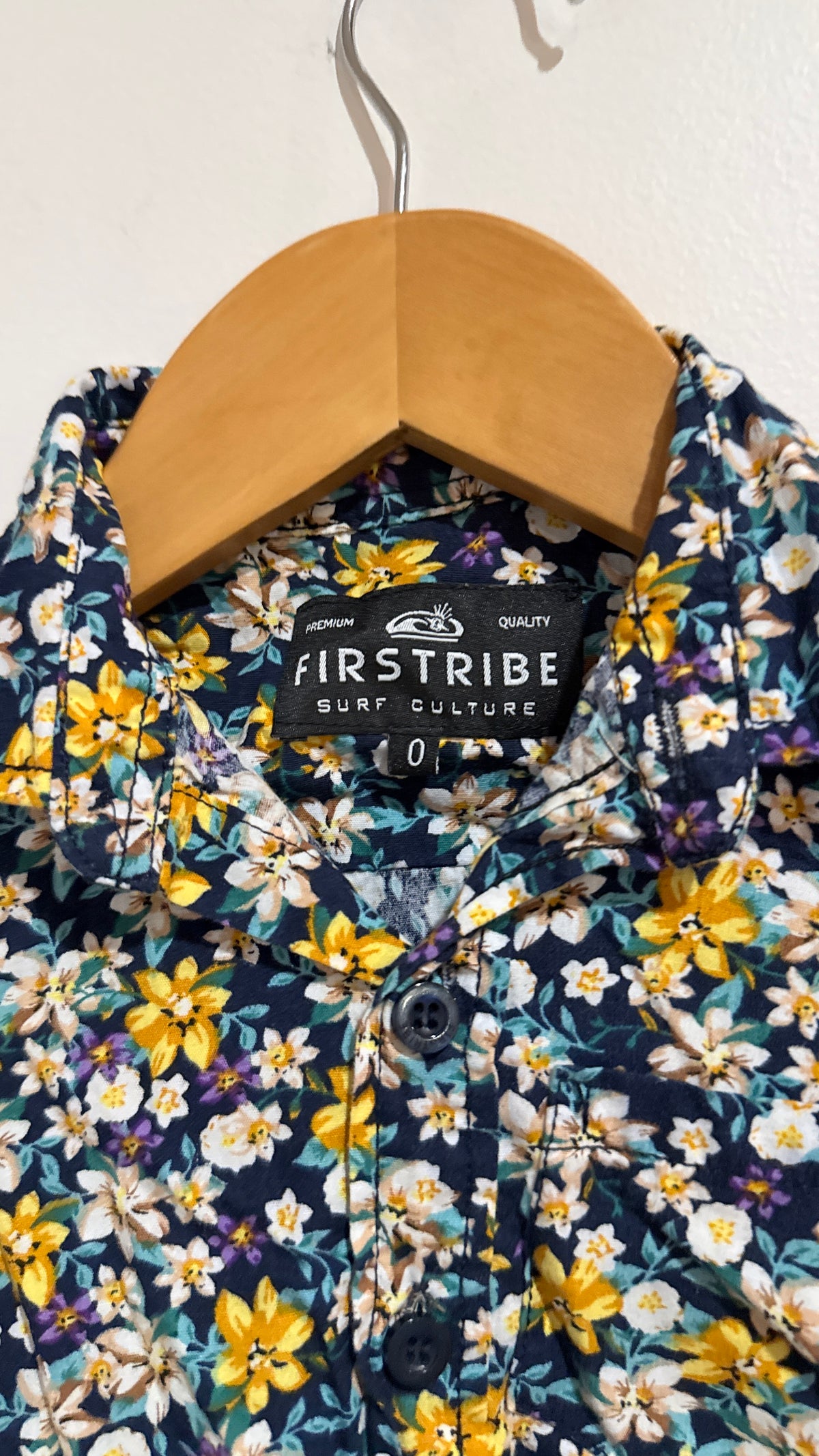 Firstribe Navy Floral Short Sleeve Shirt - Size 0