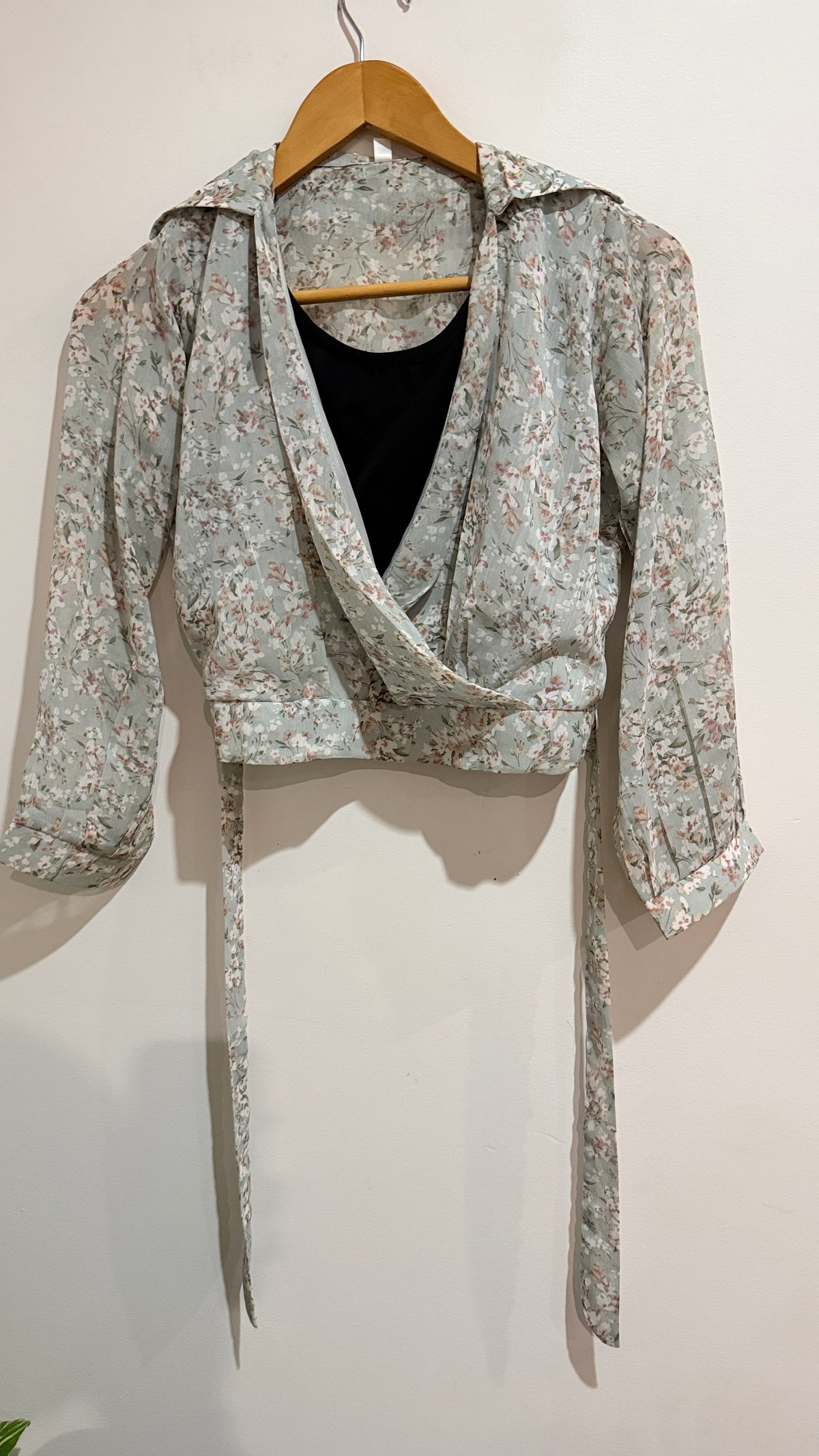Sage Floral Tie Waist Wrap Crop Top - 43cm underarm