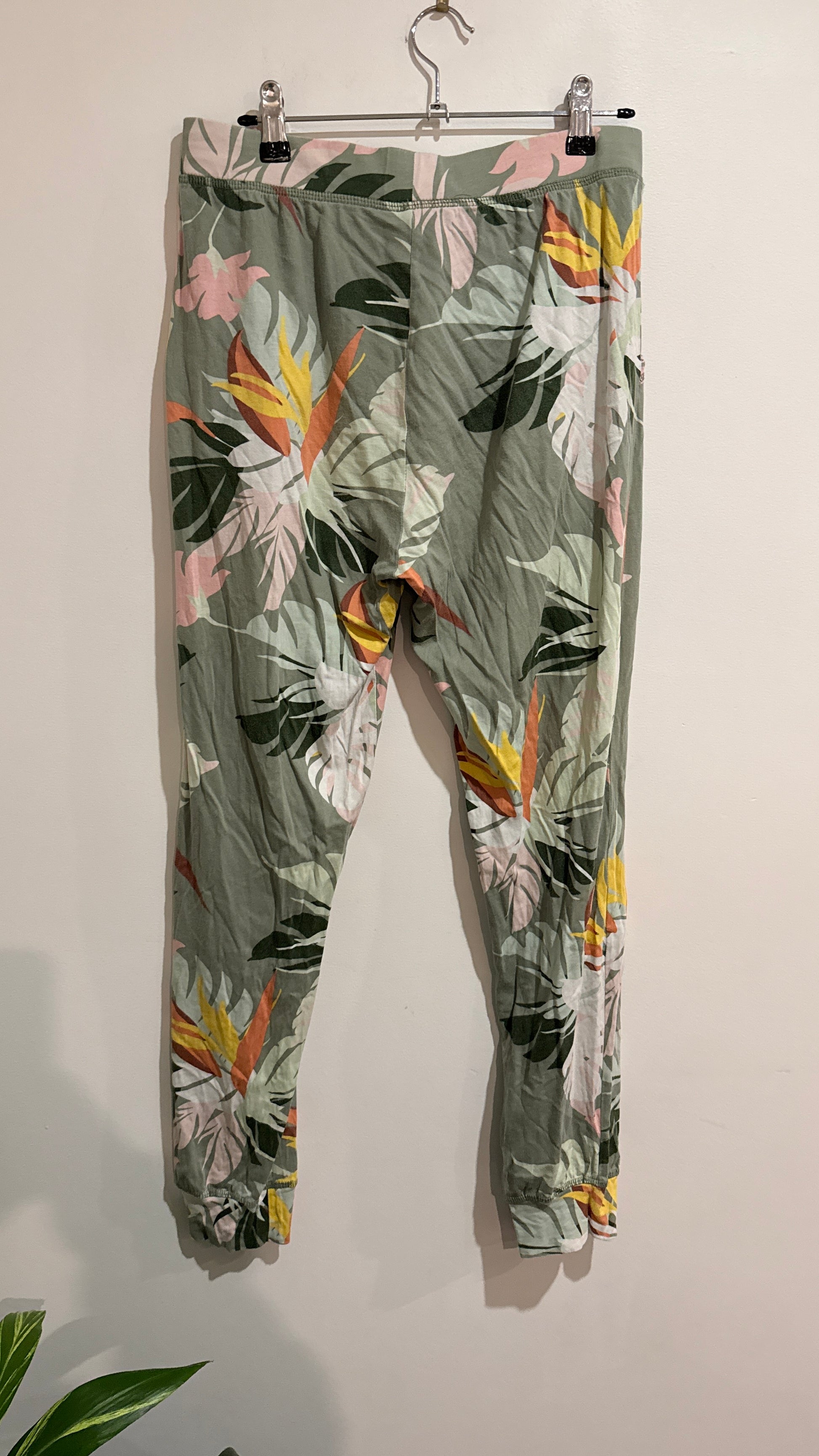 Next Size S Tropical Print Lounge Pants