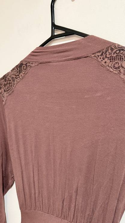 Jessica Simpson Size S Lace Trim Nursing Robe