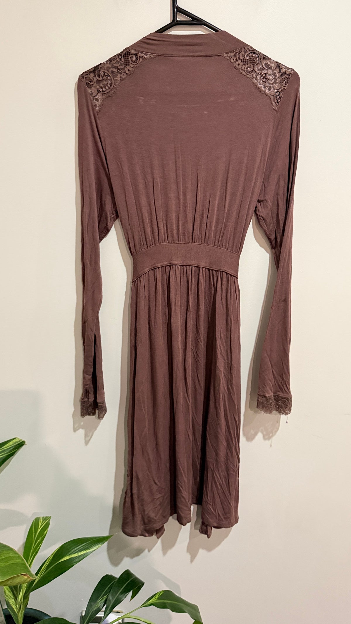 Jessica Simpson Size S Lace Trim Nursing Robe