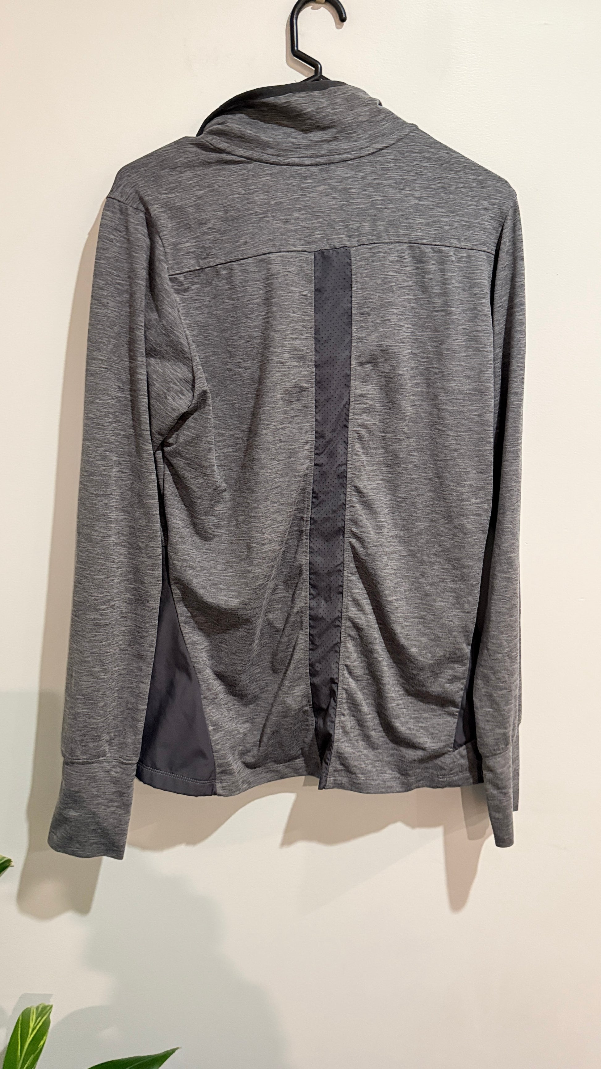 ASICS Grey Zip Up Athletic Jacket - 49cm underarm