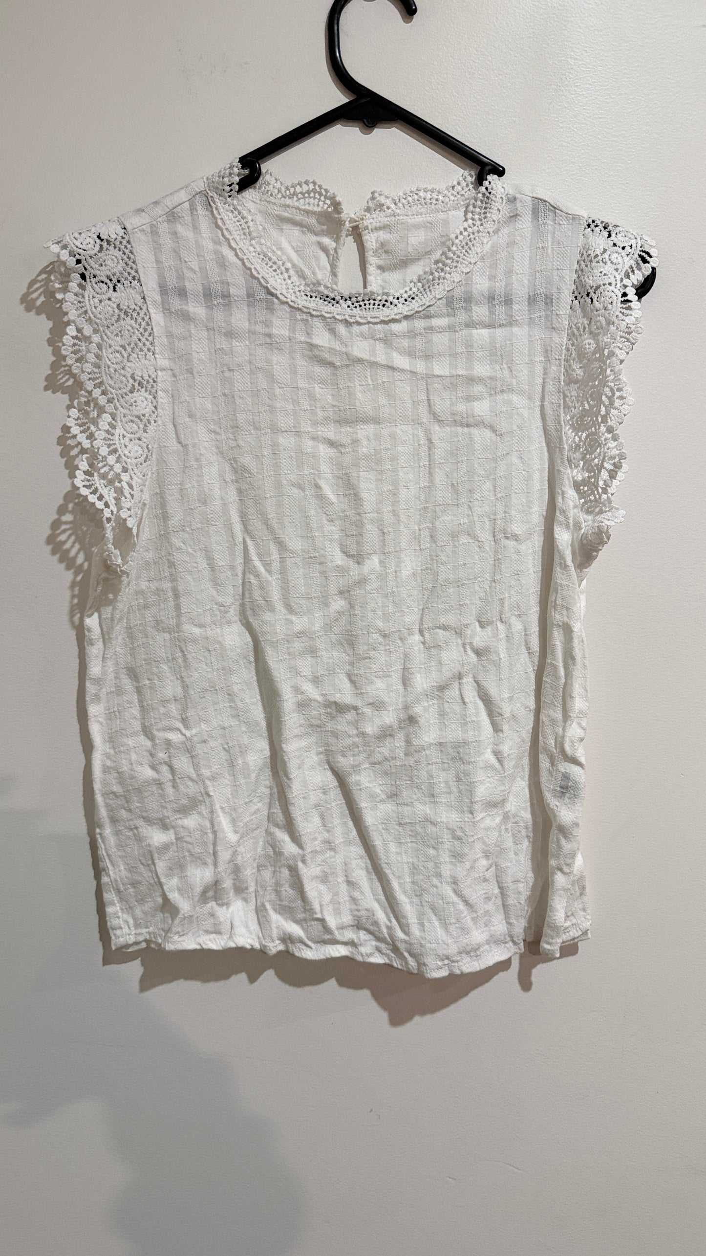 SHEIN White Lace Trim High Neck Top - 44cm underarm