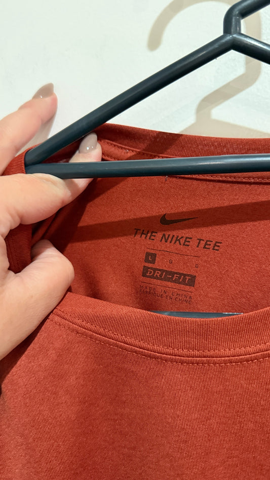 Nike Size L Dri-FIT Tee