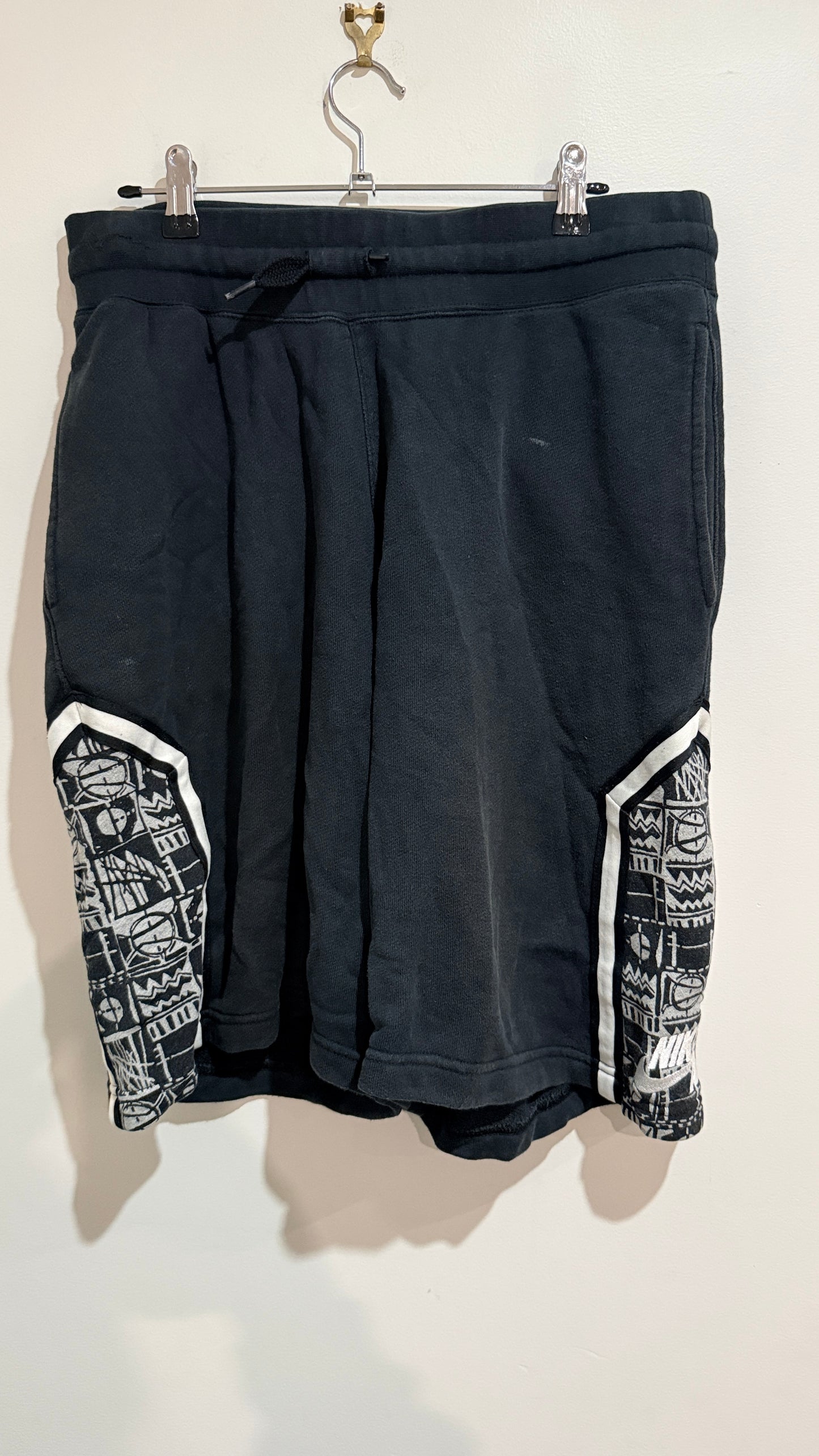 Nike Air Size M Black Fleece Graphic Panel Shorts