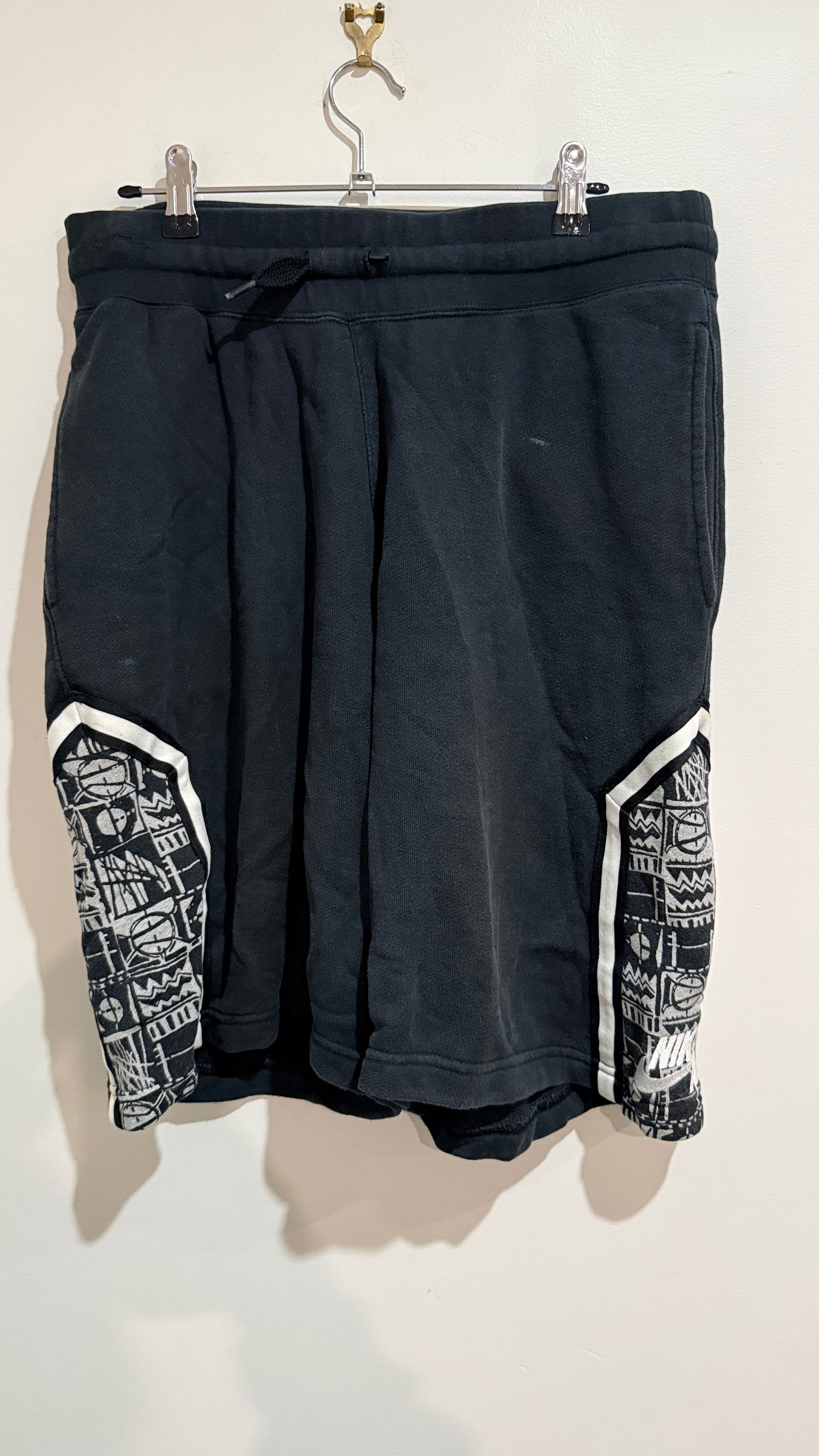 Nike Air Size M Black Fleece Graphic Panel Shorts