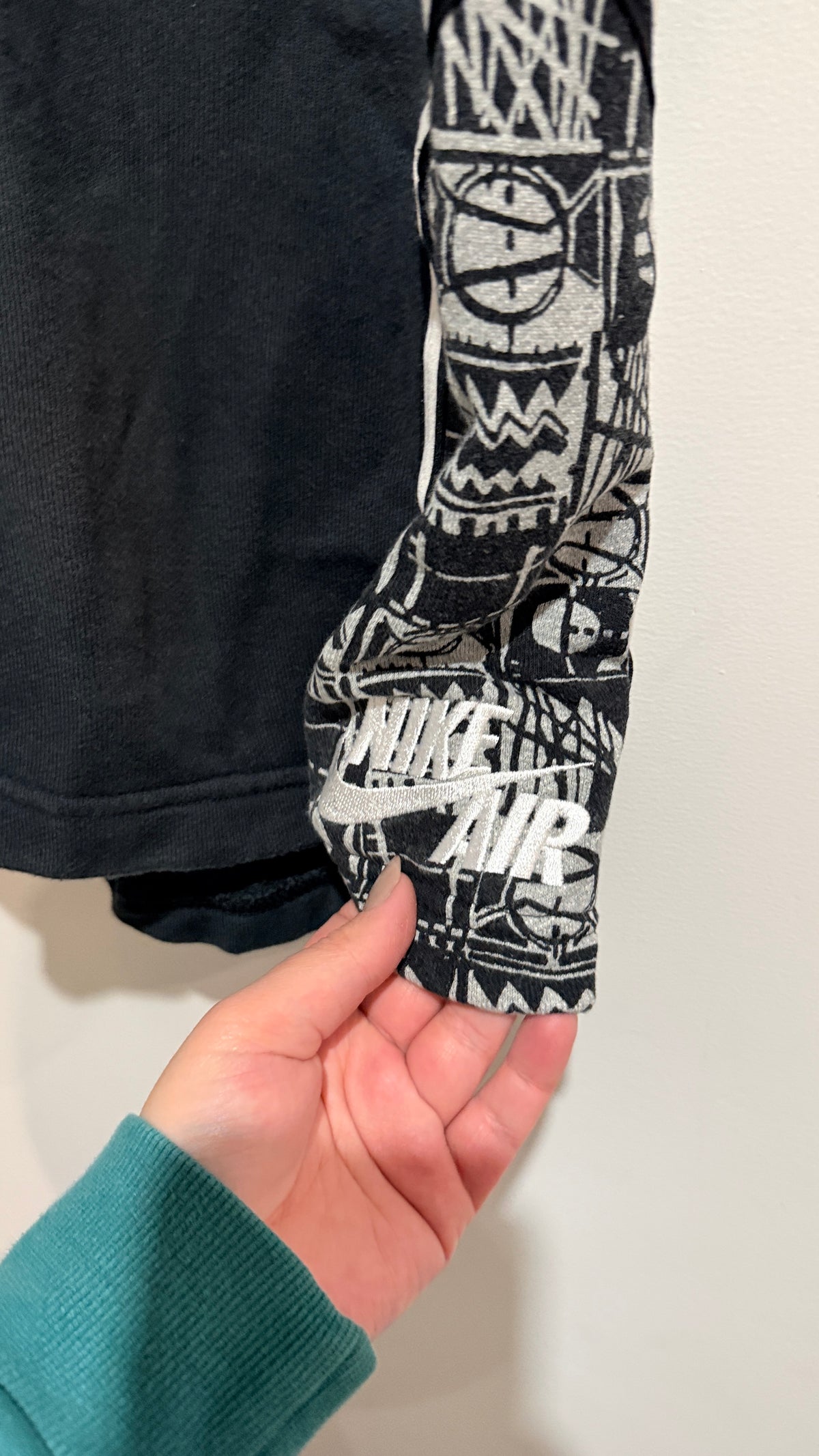 Nike Air Size M Black Fleece Graphic Panel Shorts