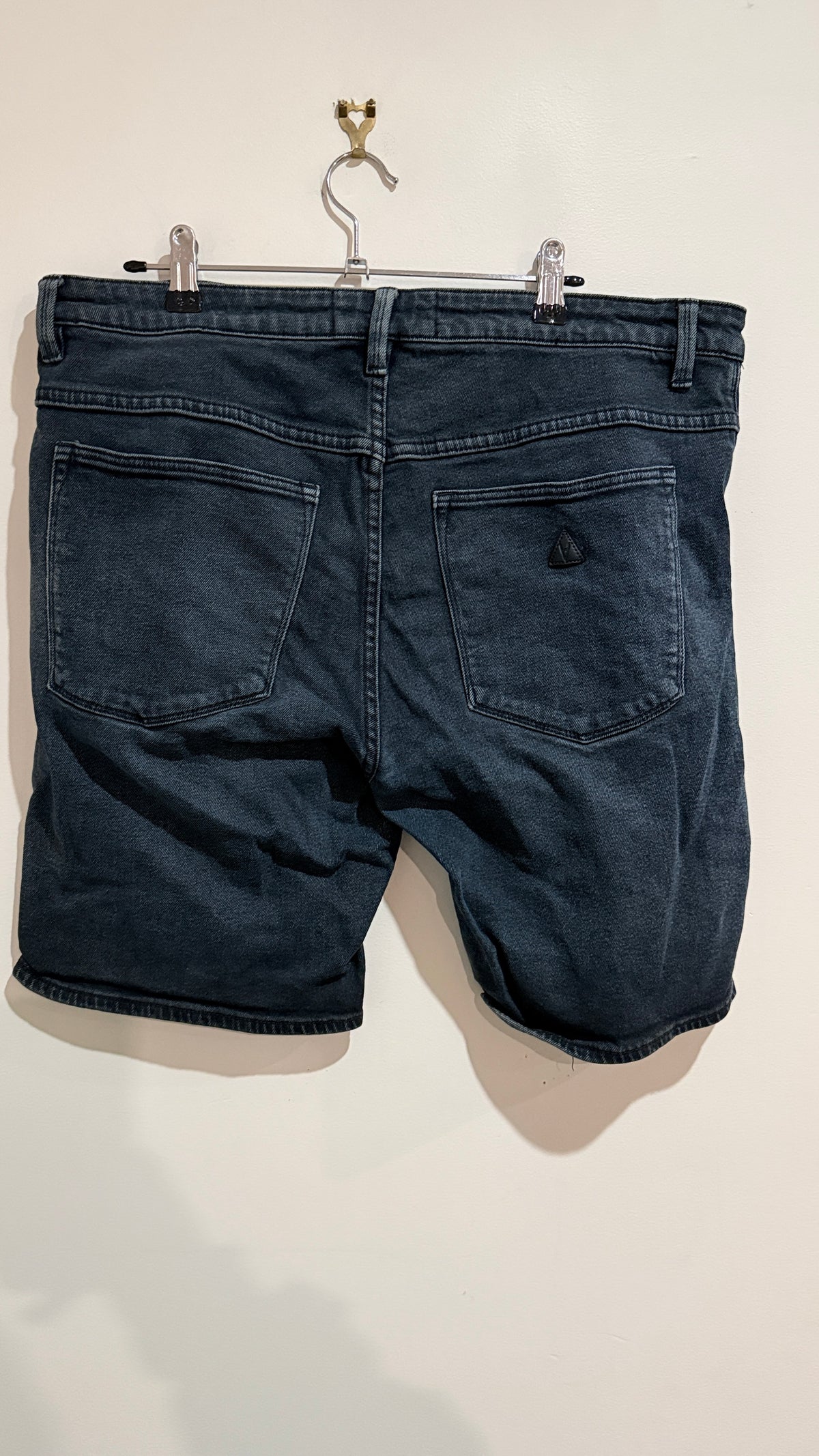Abrand Size 36 Dropped Slim Denim Shorts