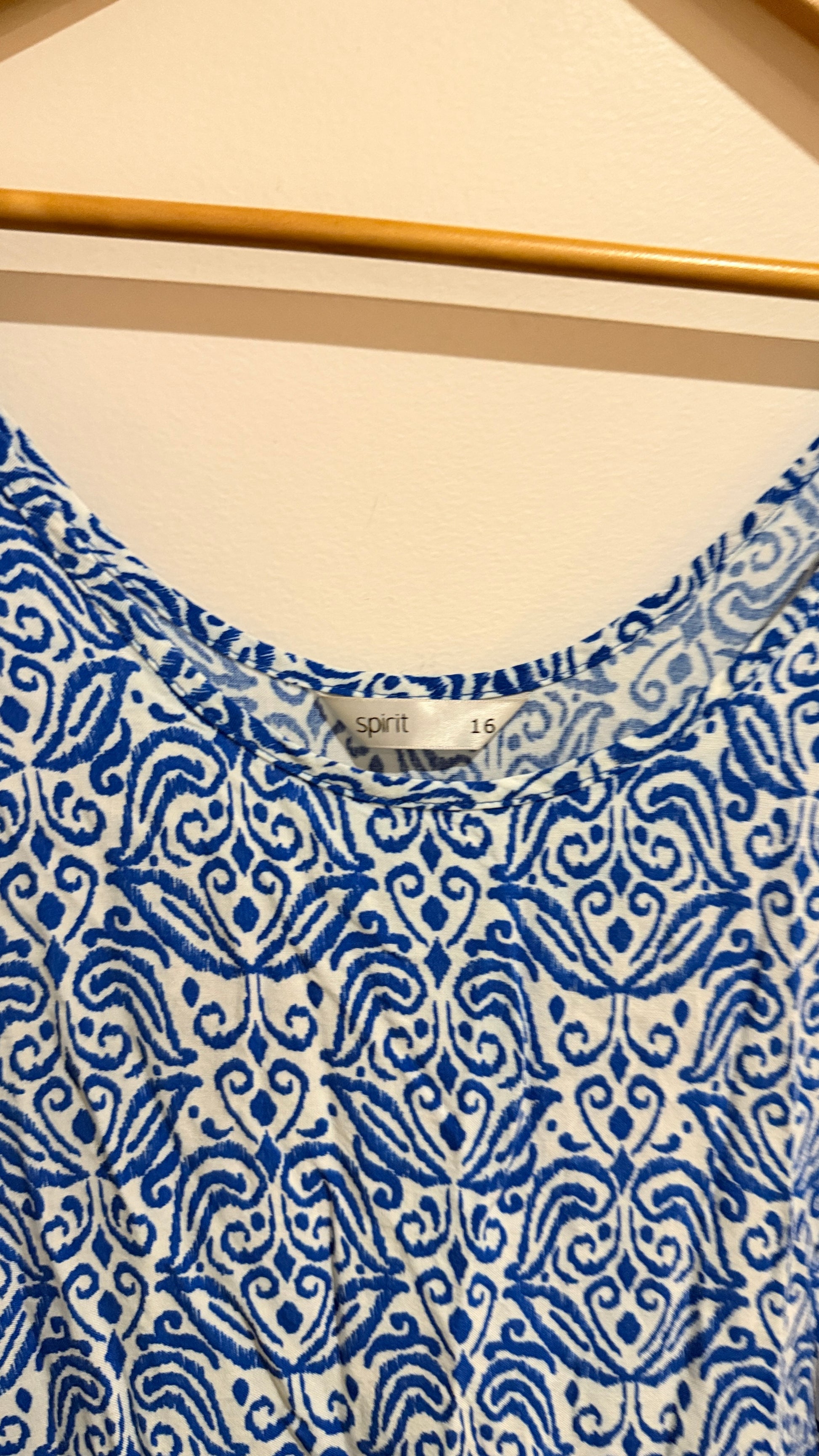 Spirit Size 16 Damask Print Sleeveless Dress