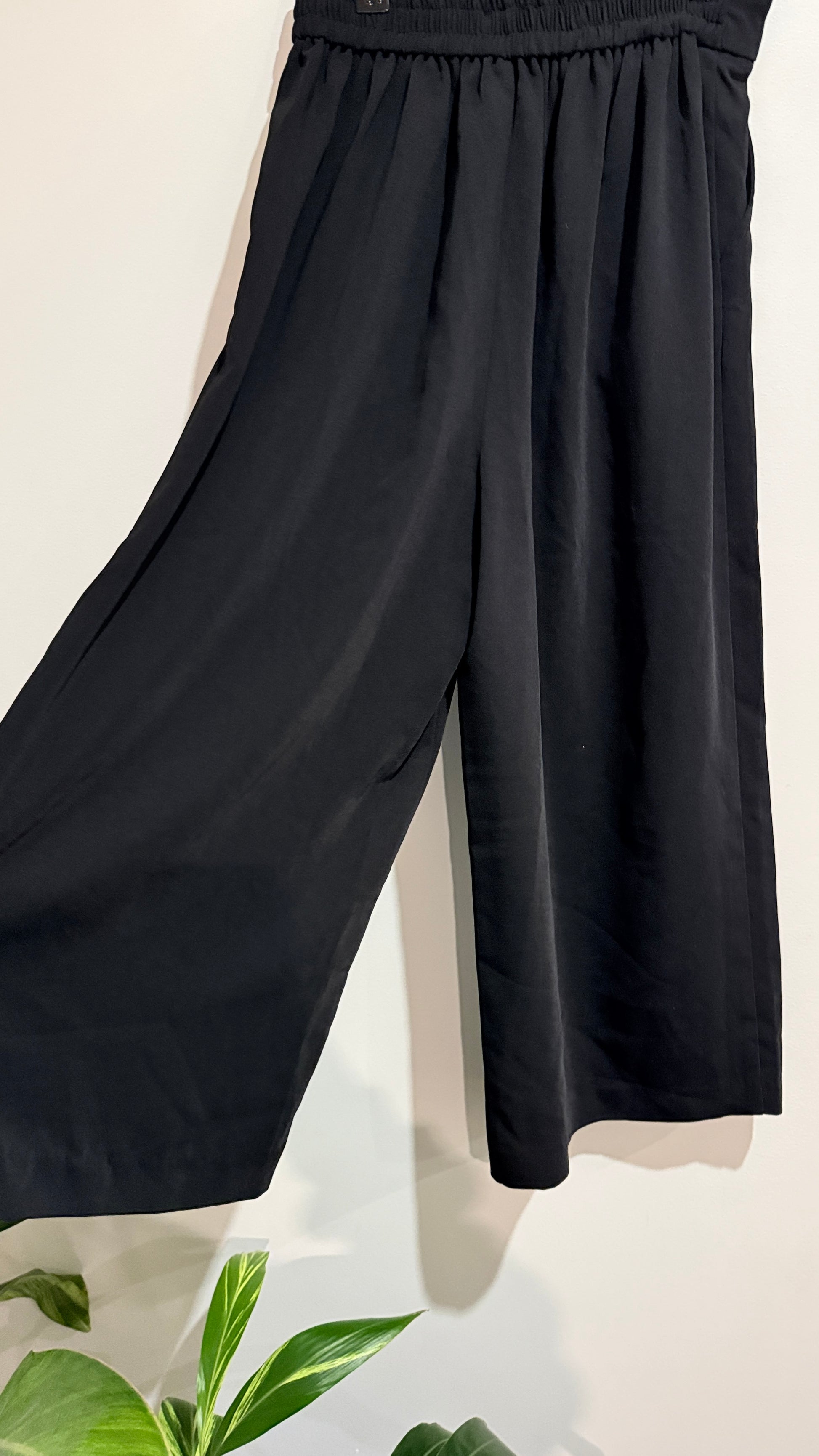 Dotti Size 8 Wide Leg Pleated Trousers