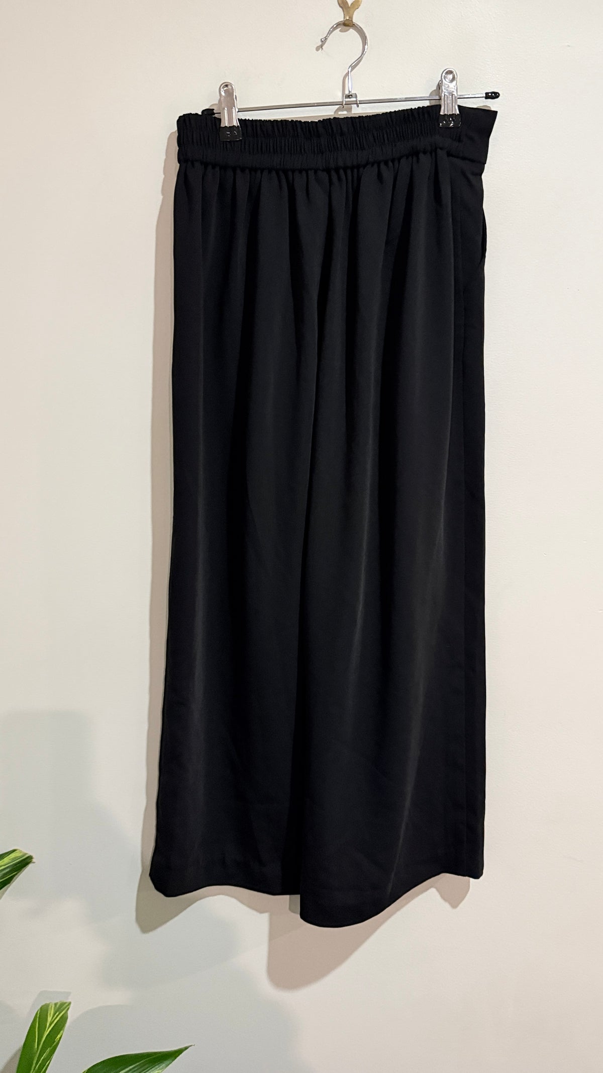 Dotti Size 8 Wide Leg Pleated Trousers