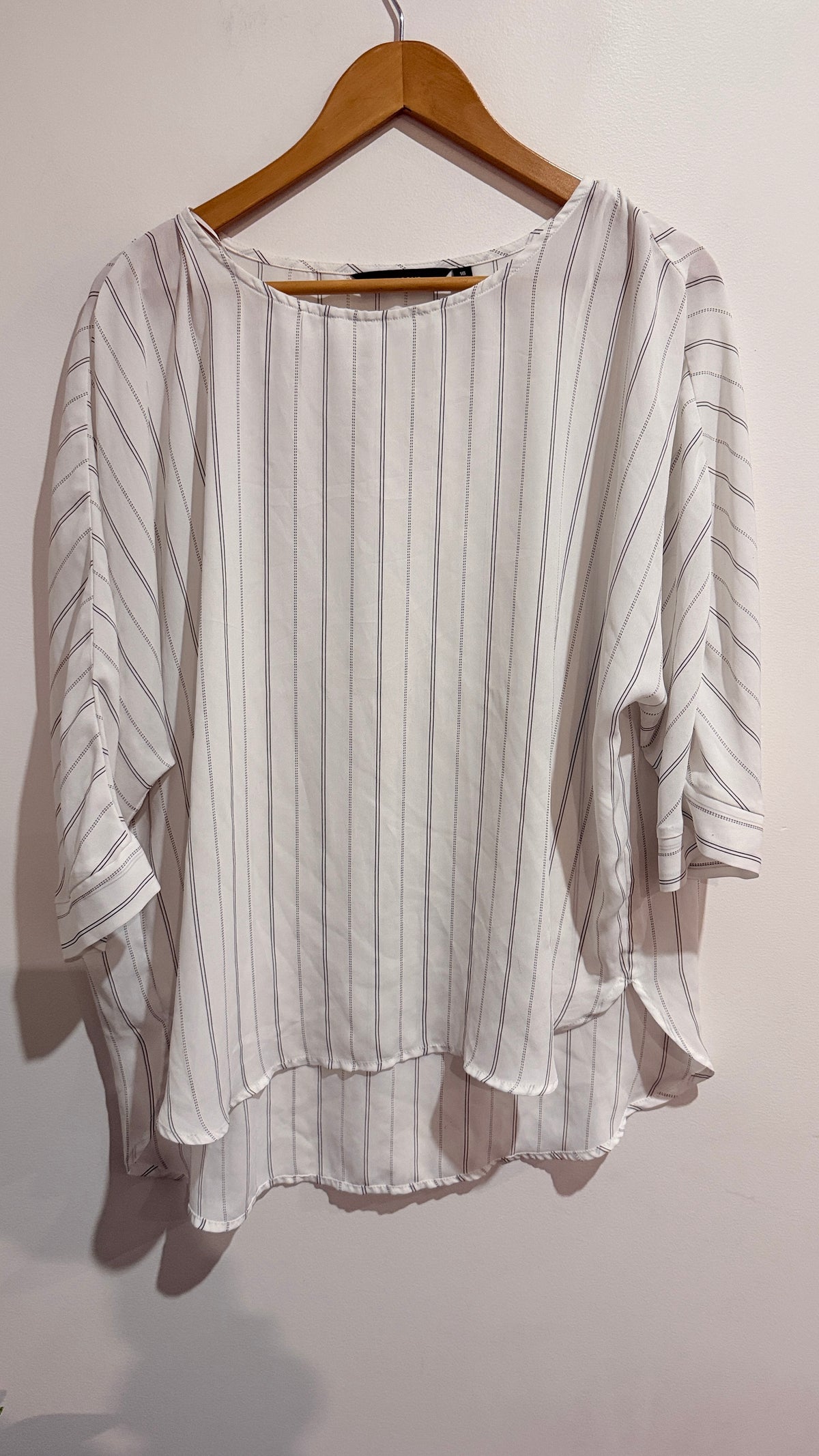 Glassons Size 16 Pinstripe Batwing Top