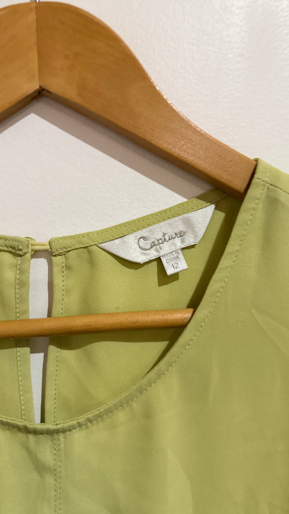 Capture Size 12 Keyhole Back Sleeveless Top
