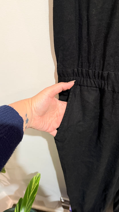 Max Black Sleeveless Jumpsuit Size 10