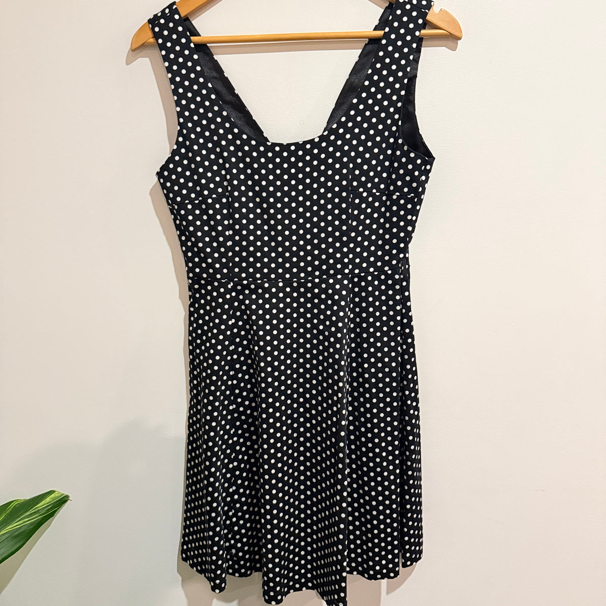 Pagani Black & White Polka Dot Sleeveless Dress Size 10