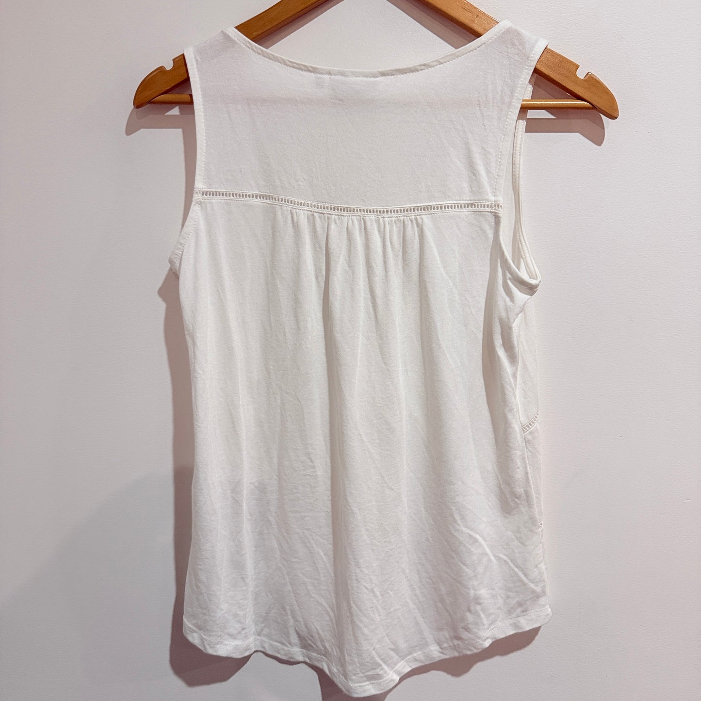 Jeanswest White Sleeveless Tank Top Size XS