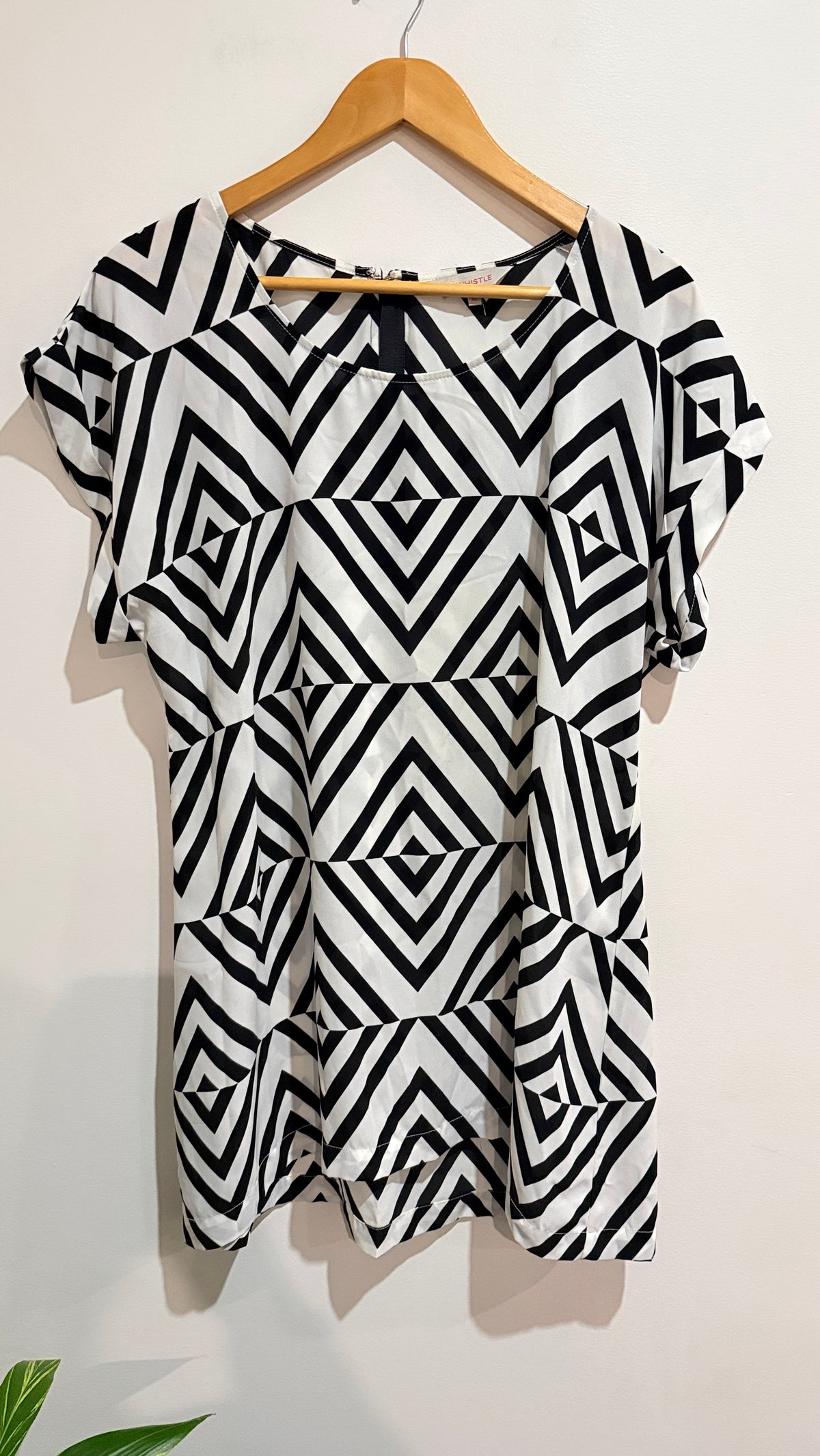 Whistle Black & White Geometric Print Dress Size 12